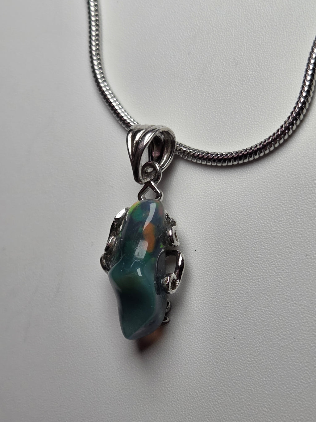 Black Ethiopian Opal s295