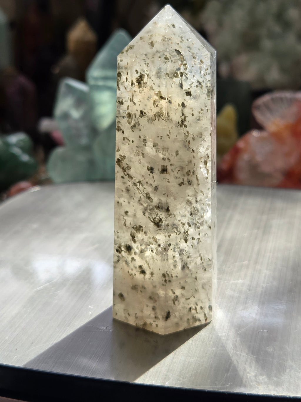 Amazing  Green Mica  in quartz  tower