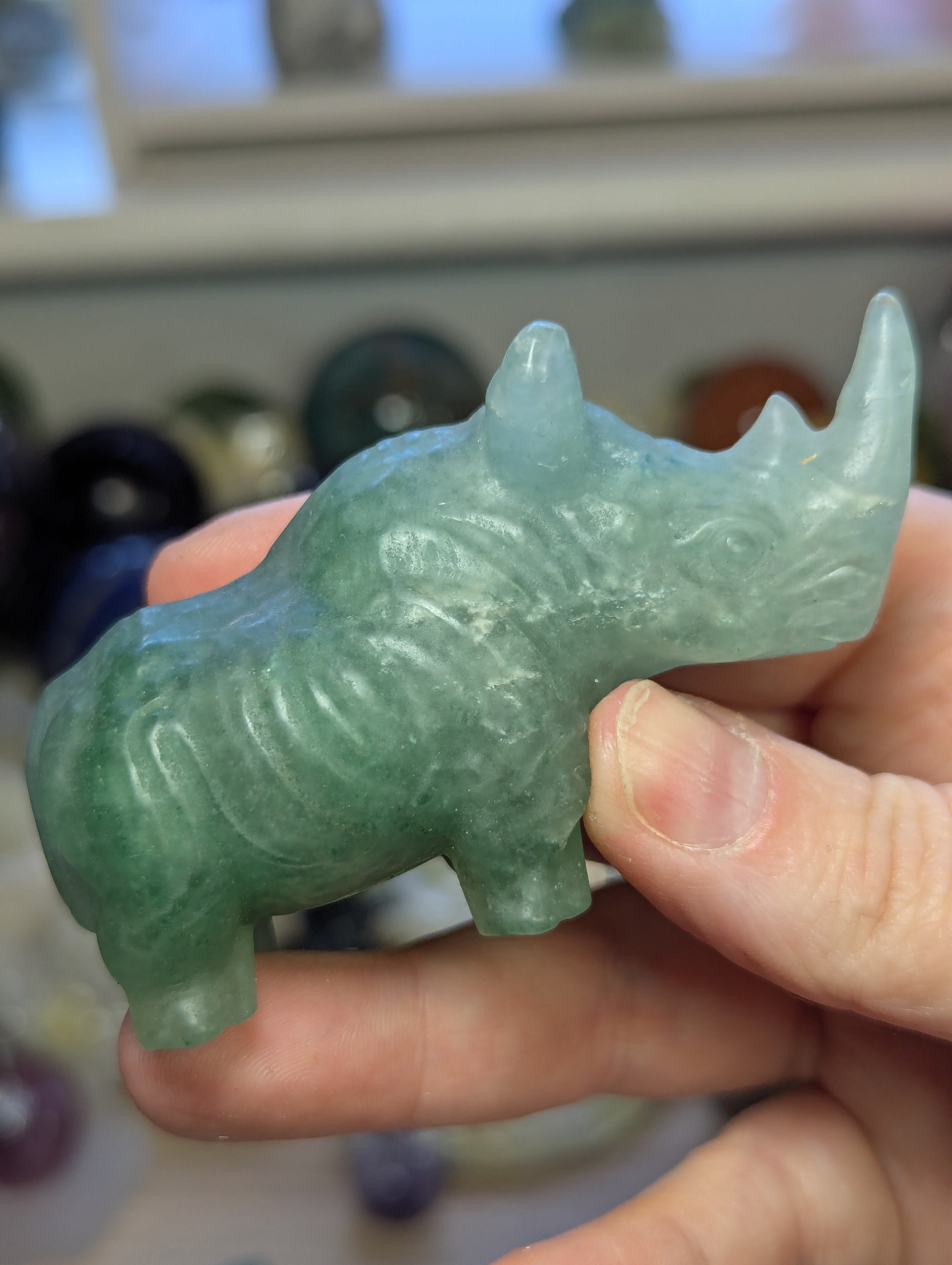 Rhyno crystal carving