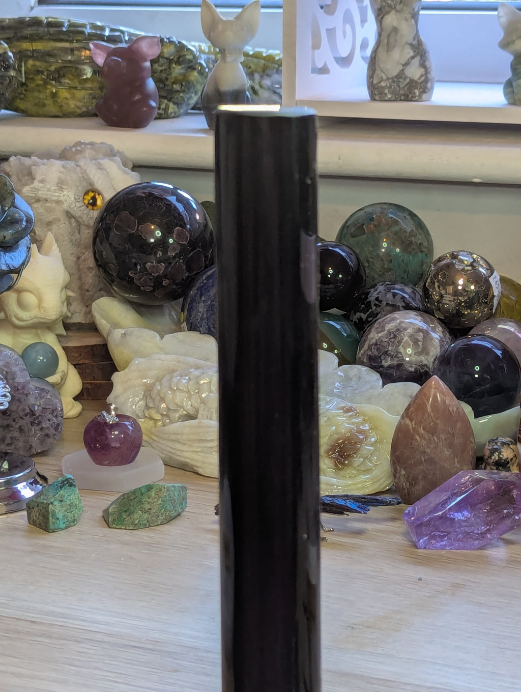 Obsidian crystal bracelet stand