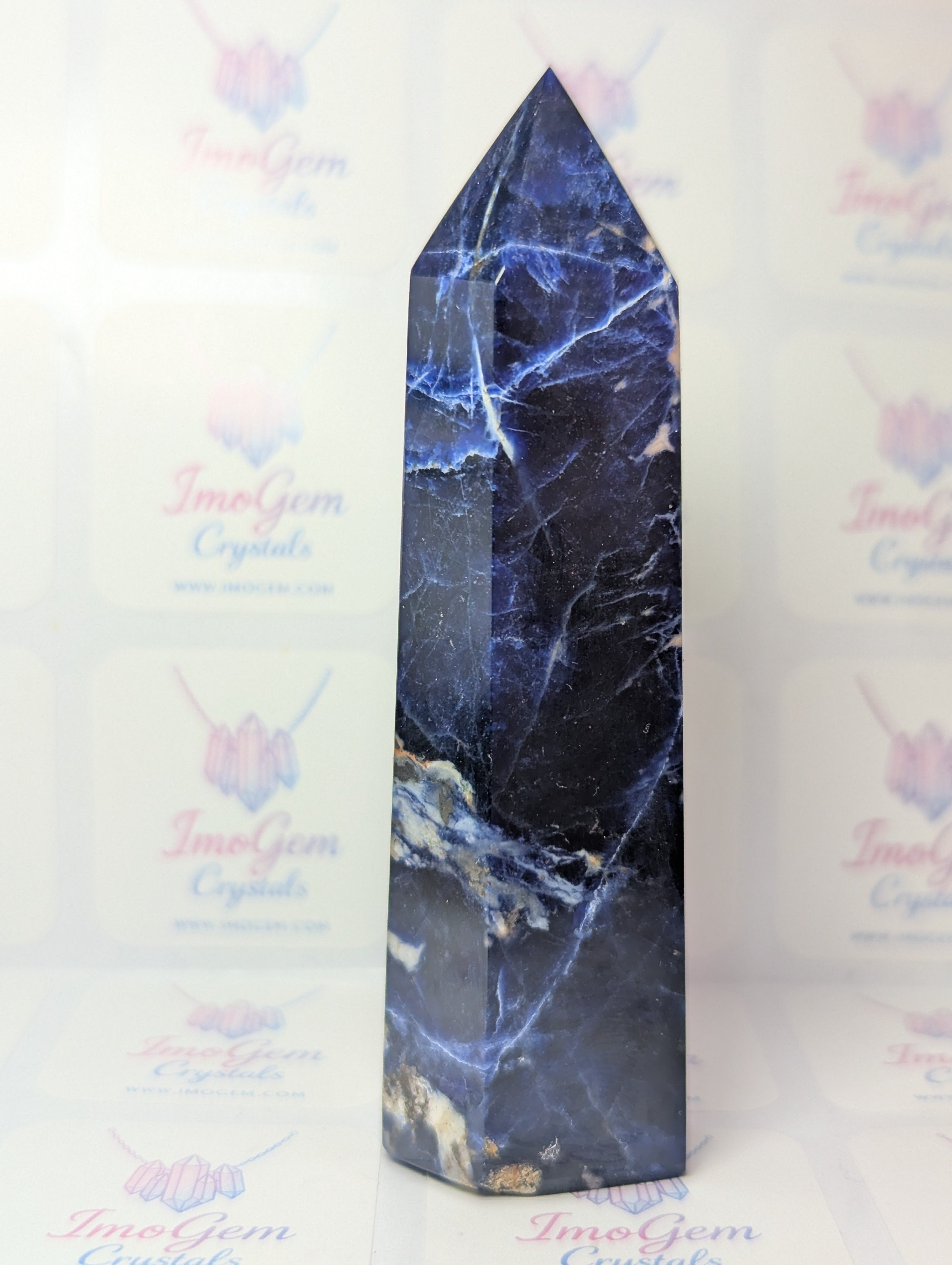 Crystal sodalite crystal tower