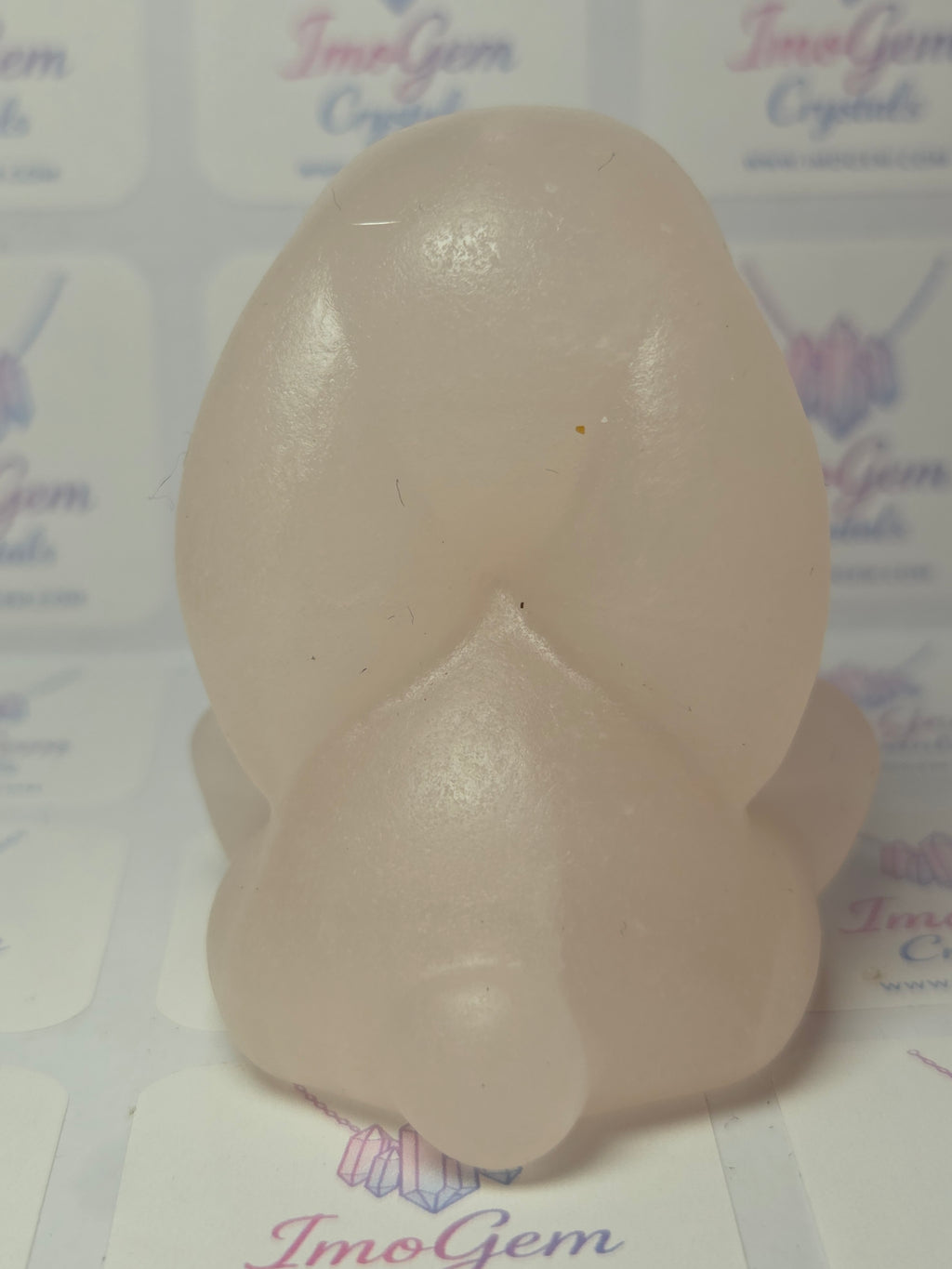 Pink jade crystal bunny rabbit carving