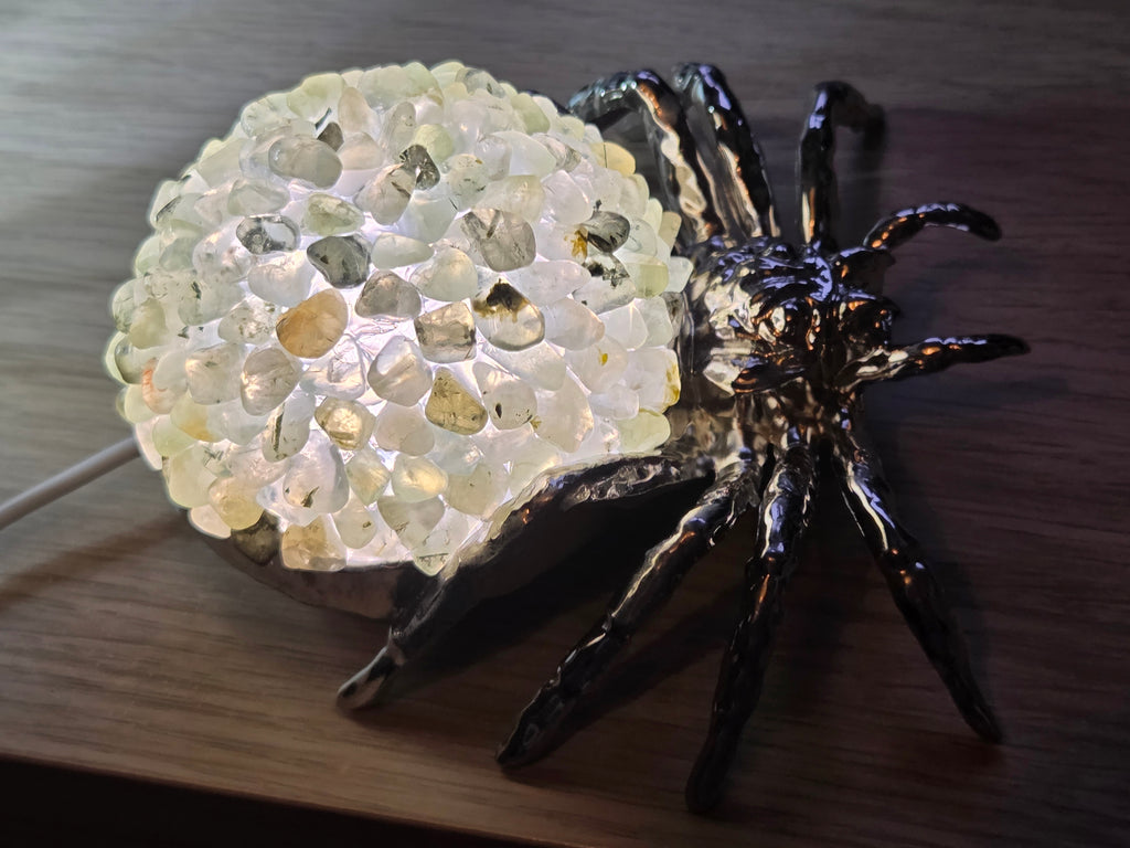 Prehnite crystal spider Lamp