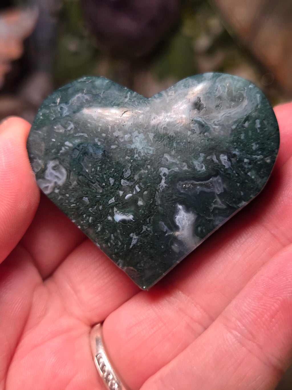 Moss agate crystal heart carving