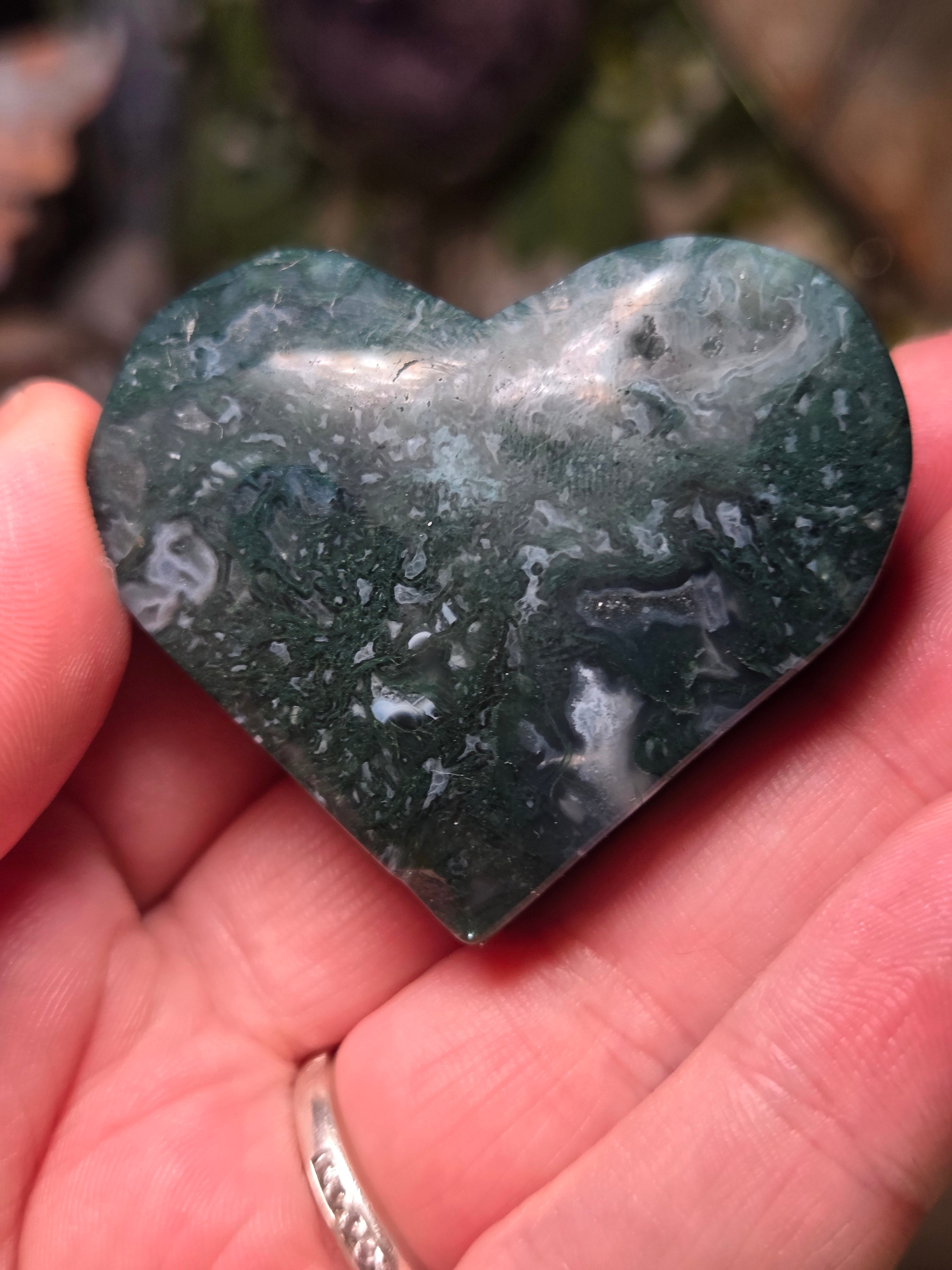 Moss agate crystal heart carving