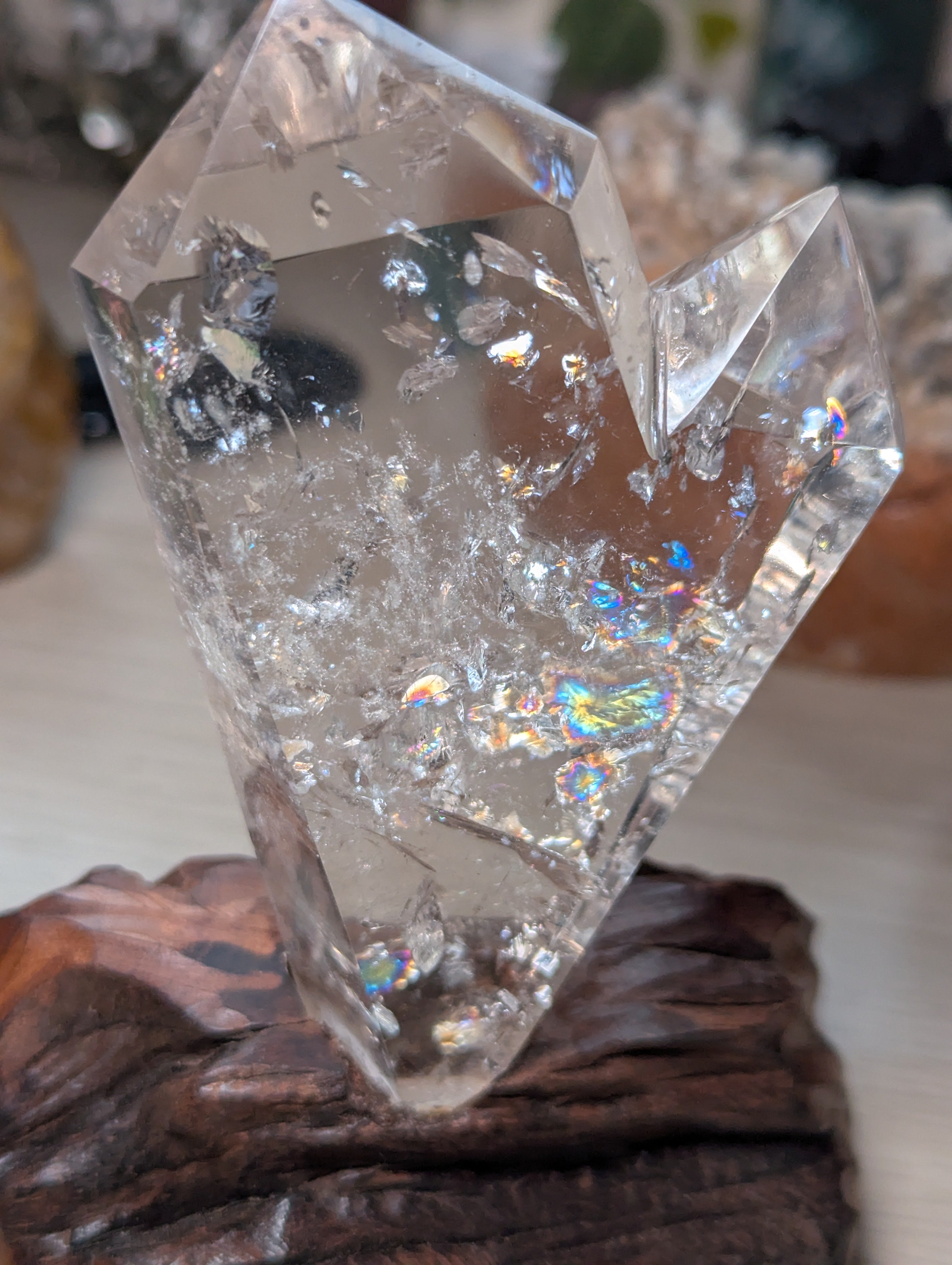 Grade AAAA Clear quartz dual tower carving