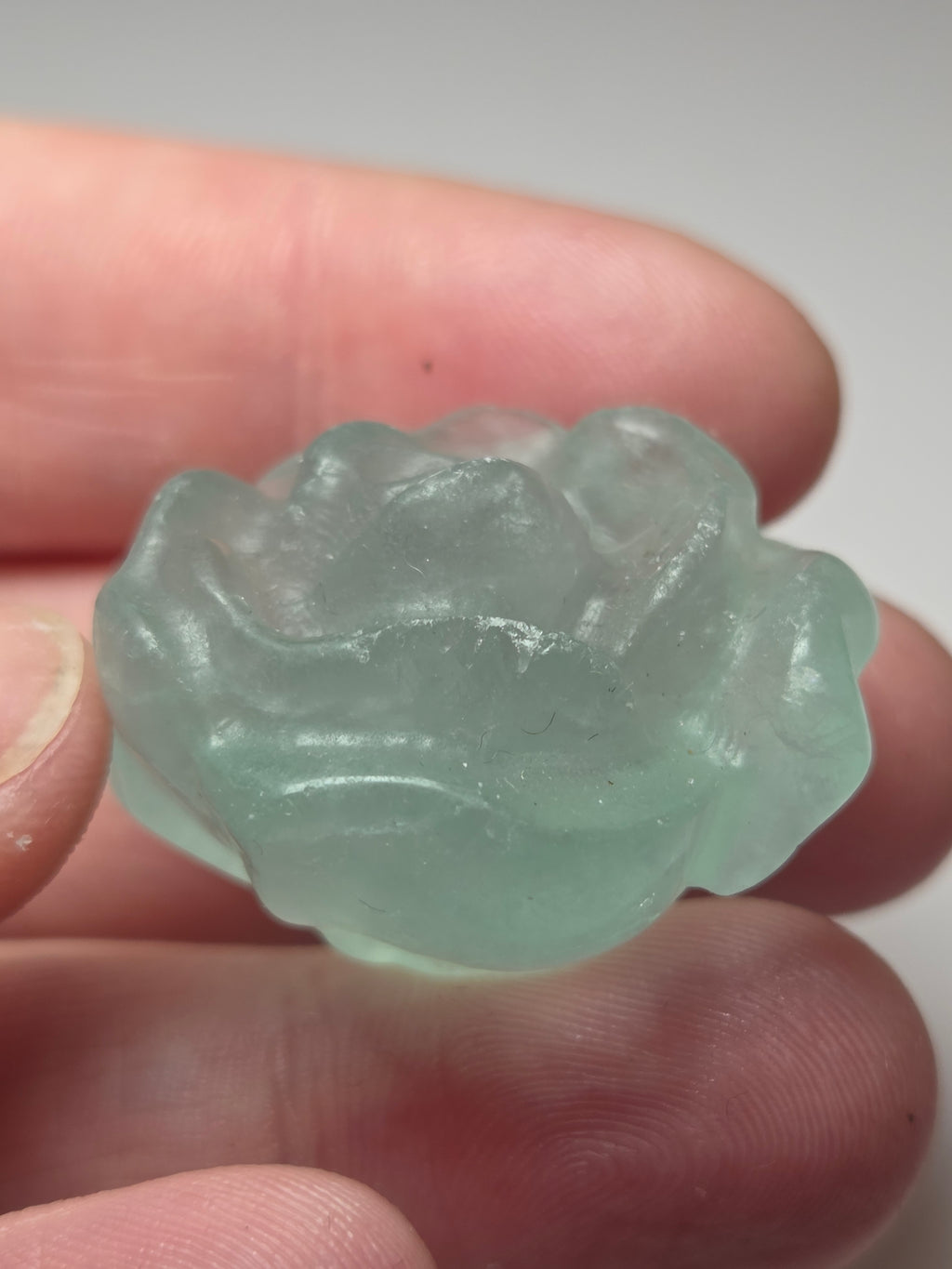 Green flouite crystal flower carving