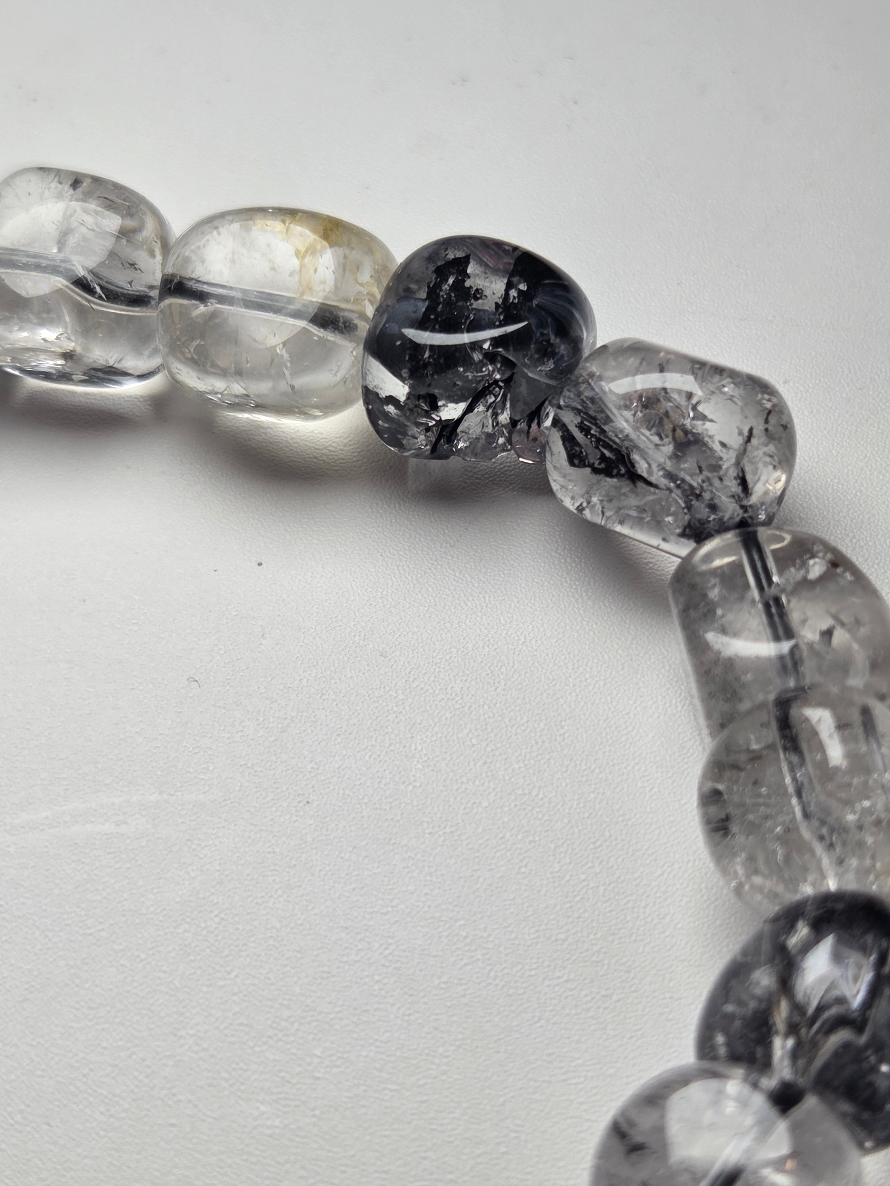 Hekihekamiah diamond bracelet