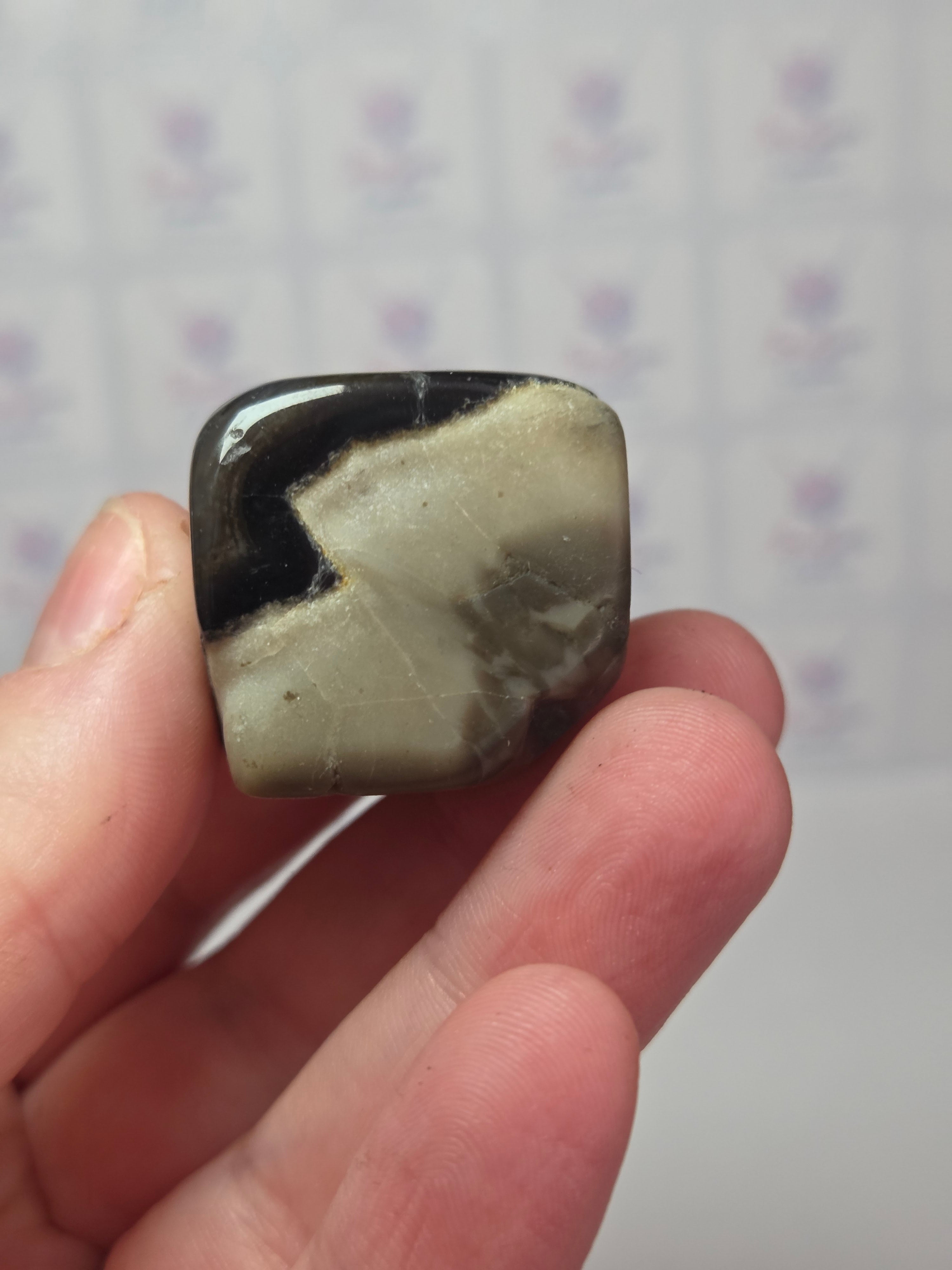 Volcano Agate crystal cube