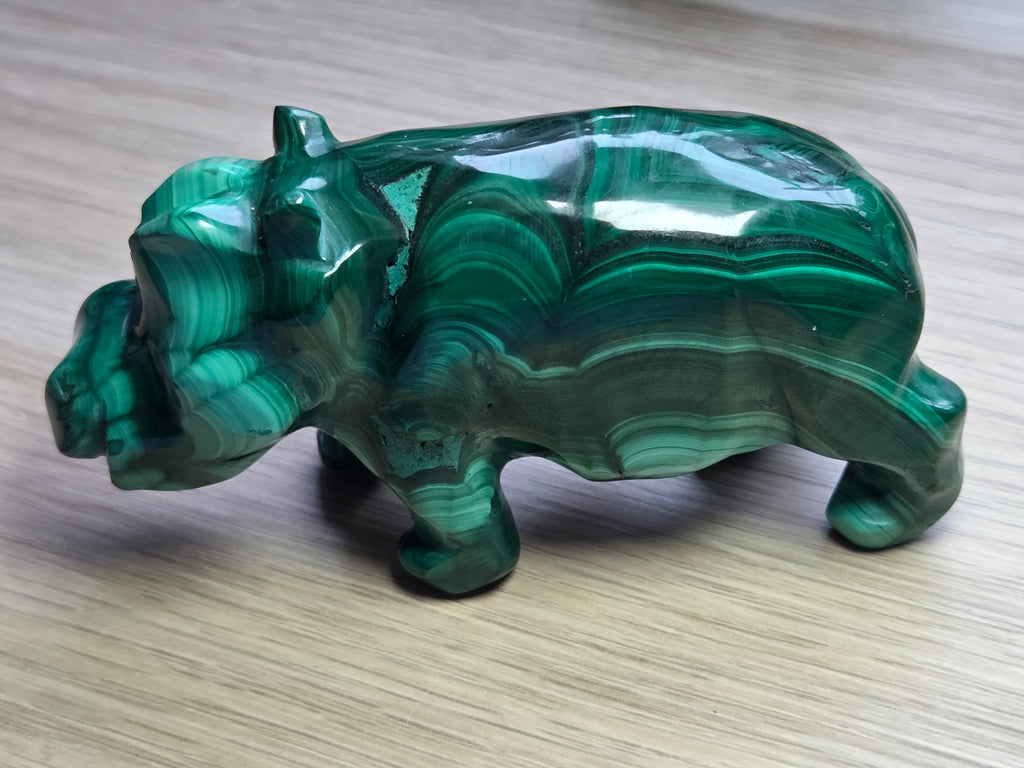 Malicite crystal animal carving