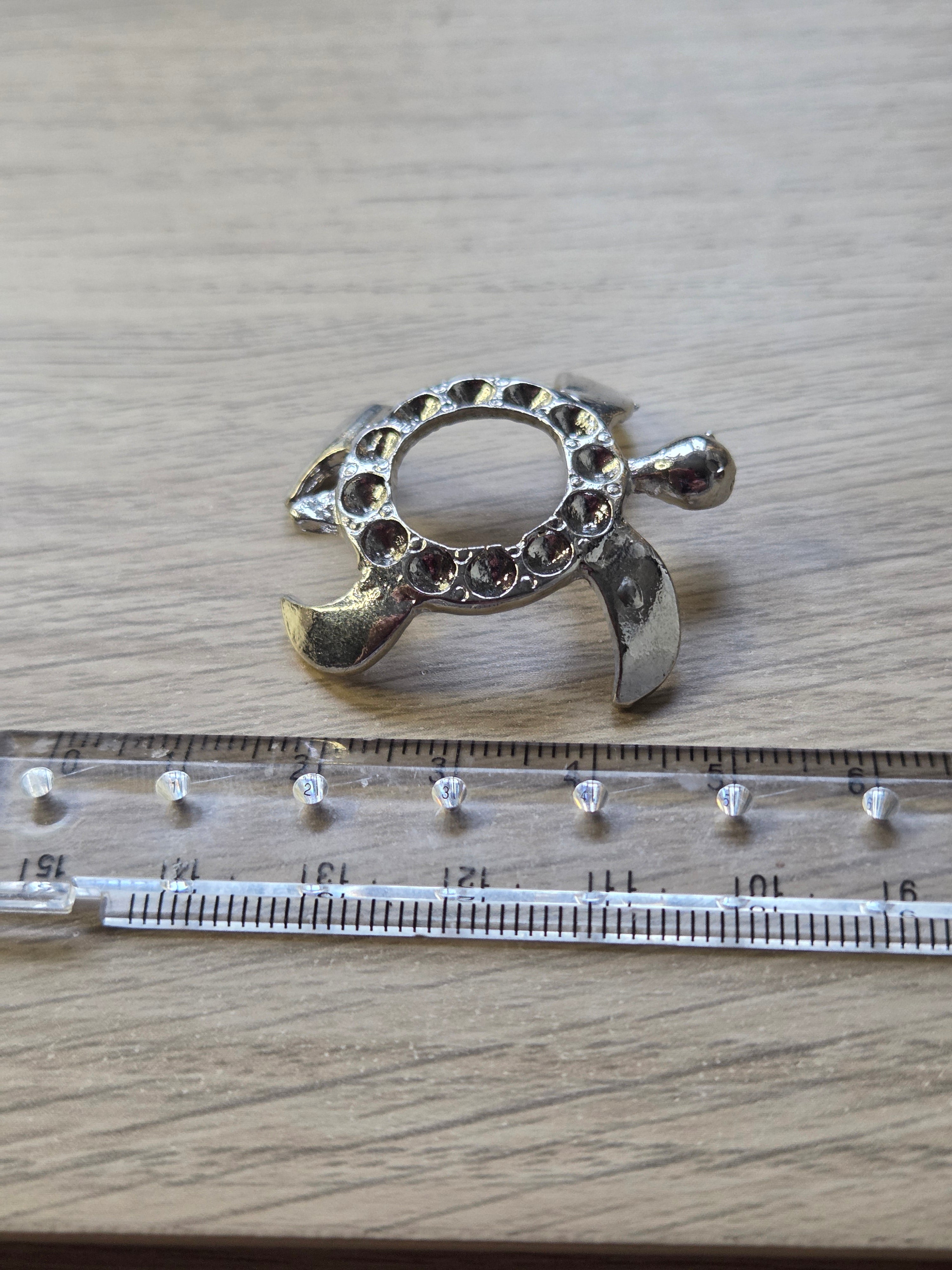 Turtle sphere mini stand