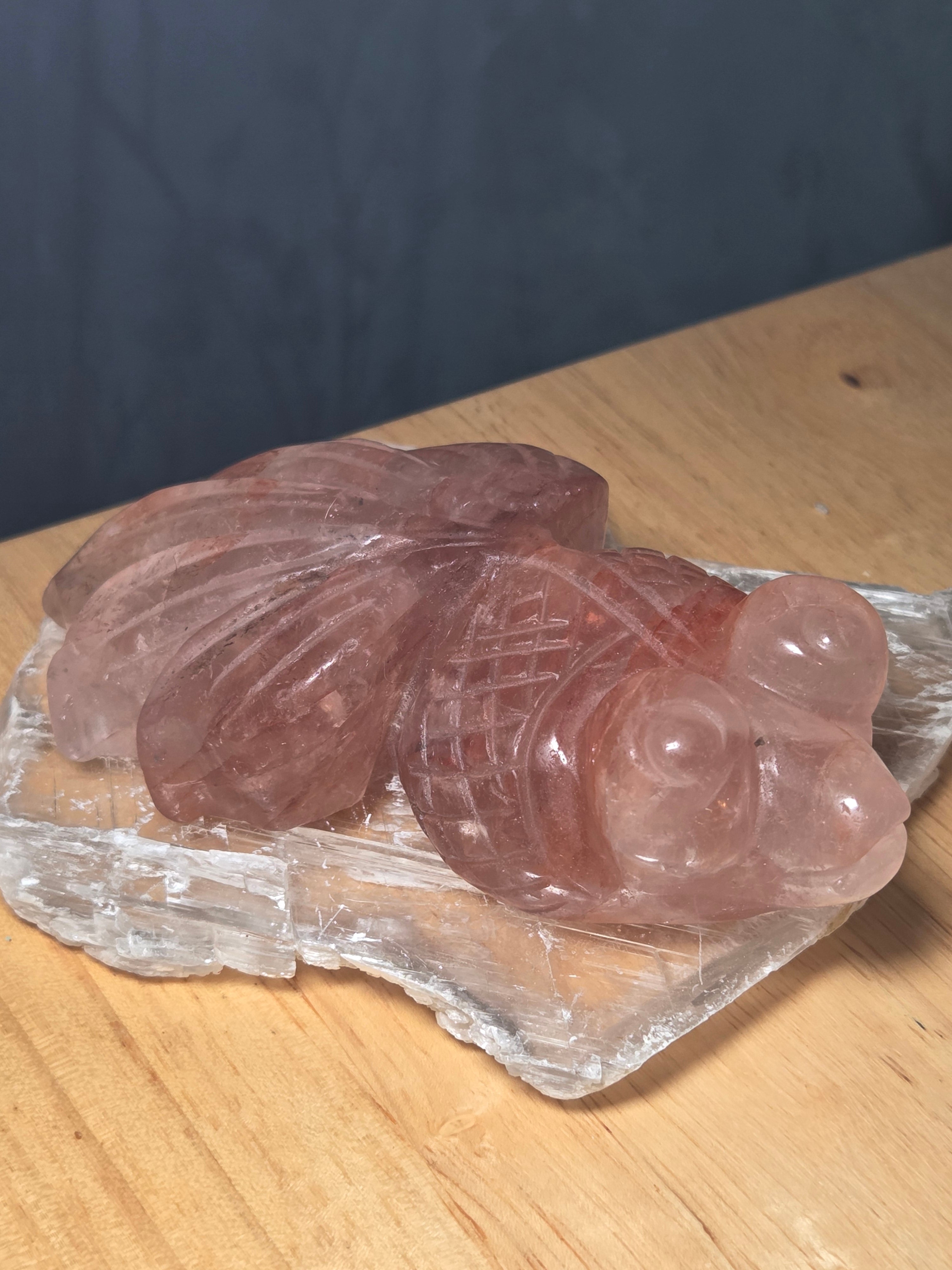 New Fire quartz crystal fish carving