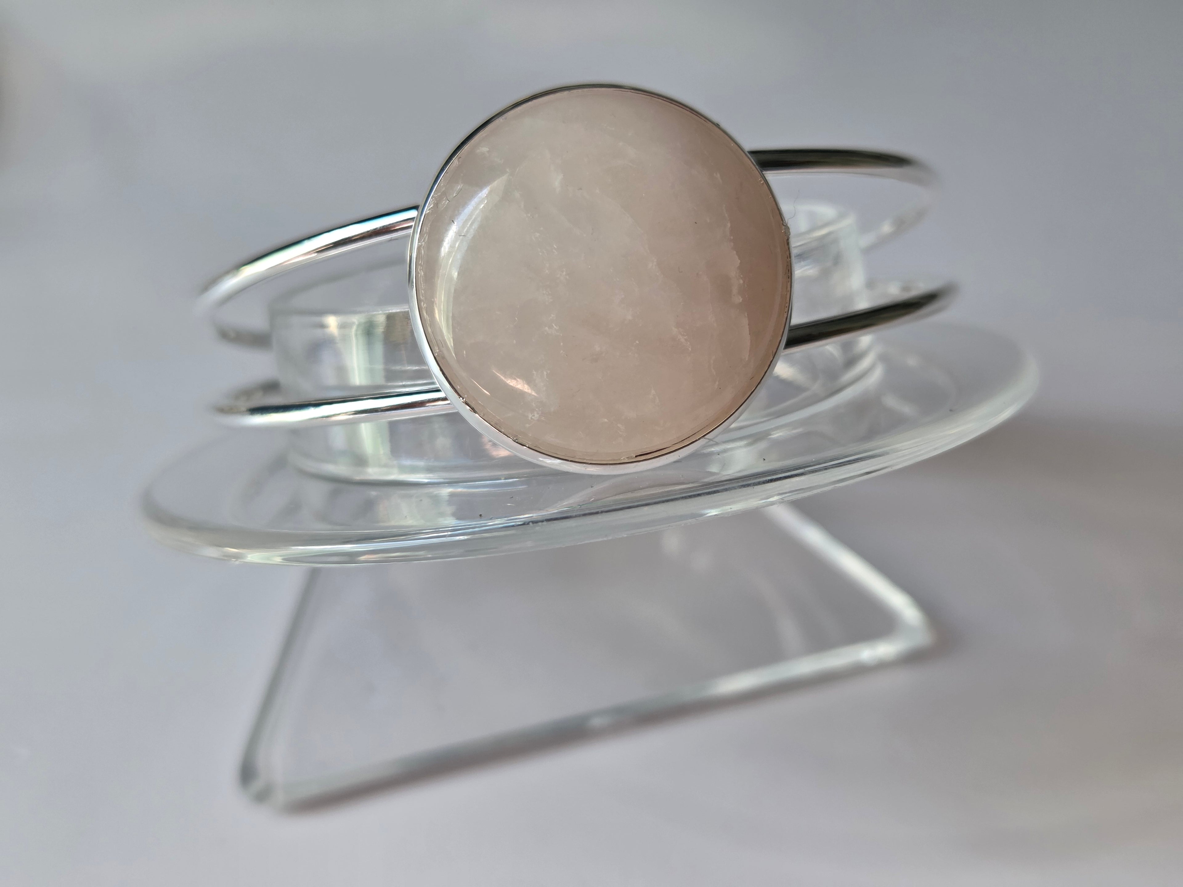 Crystal cabochon bracelet