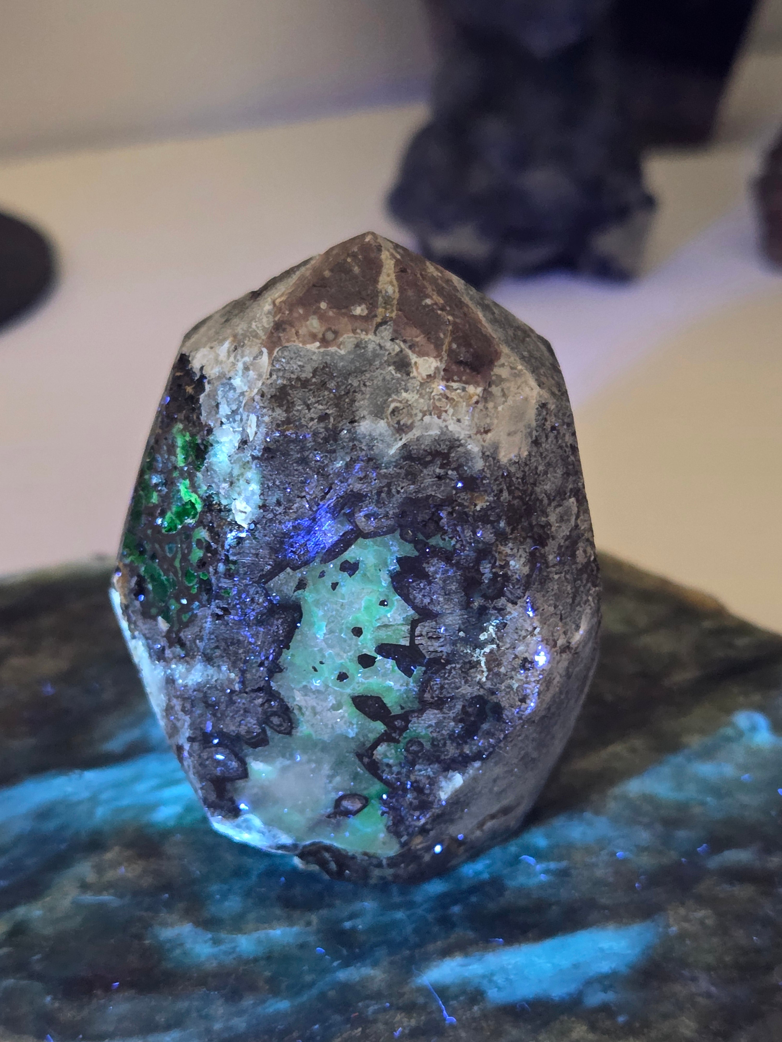 Green UV mexican agate crystal tower geode