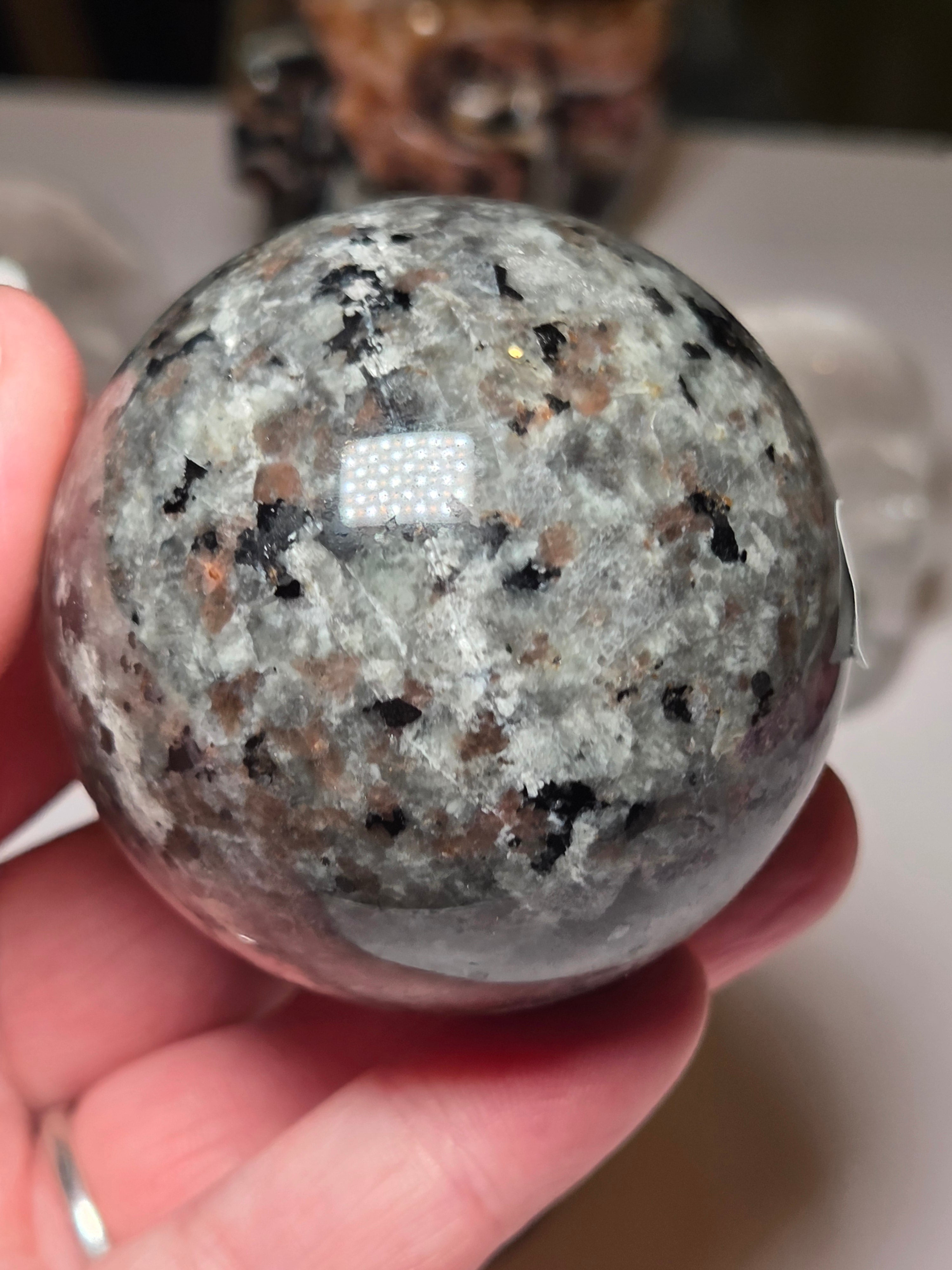 Yooperlite crystal sphere carving with UV and stand