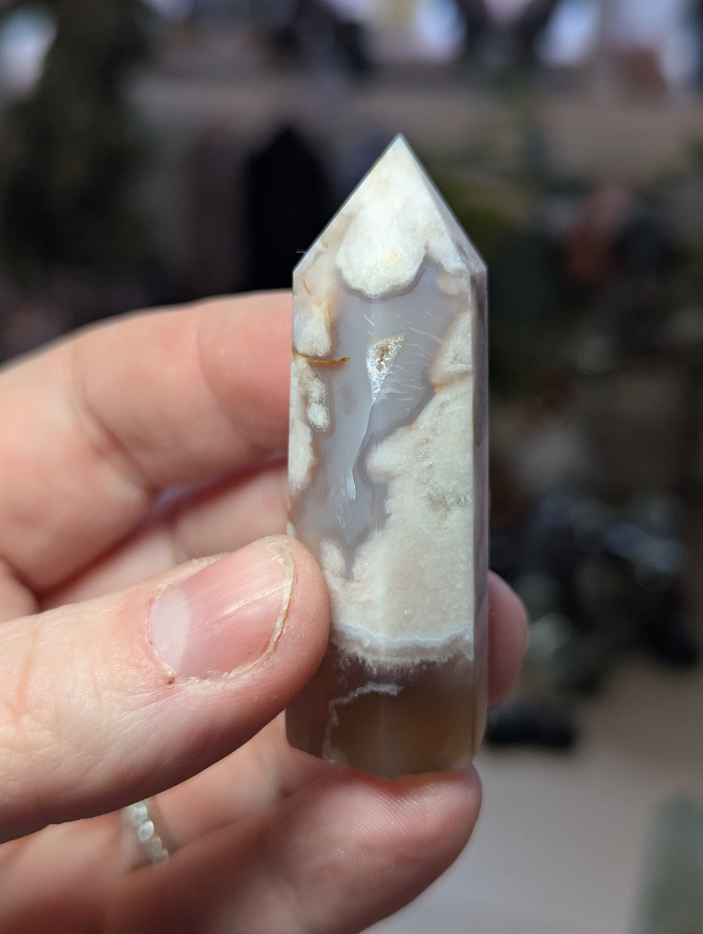 Flower agate crystal tower