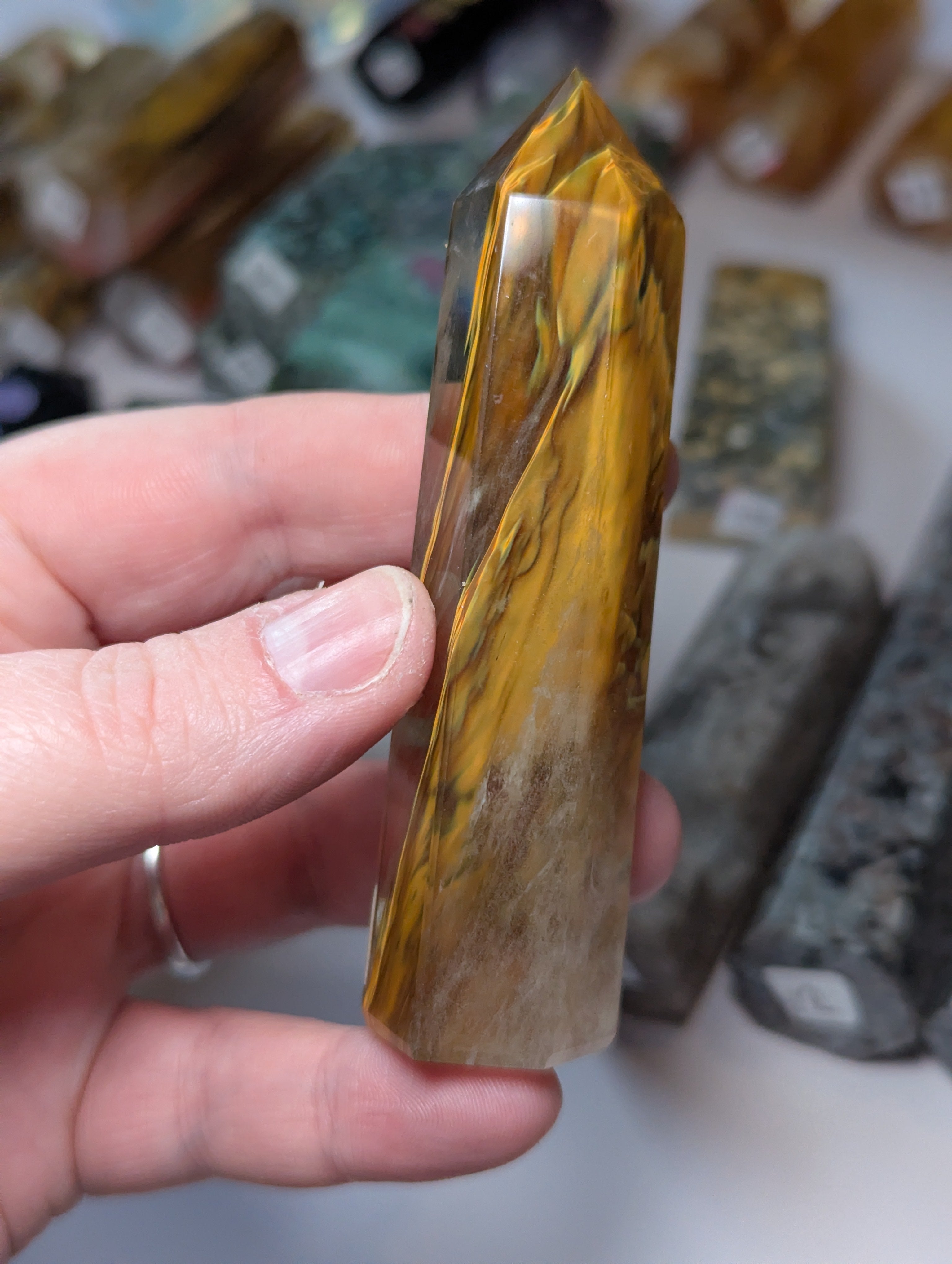 Smelling quartz crystal tower