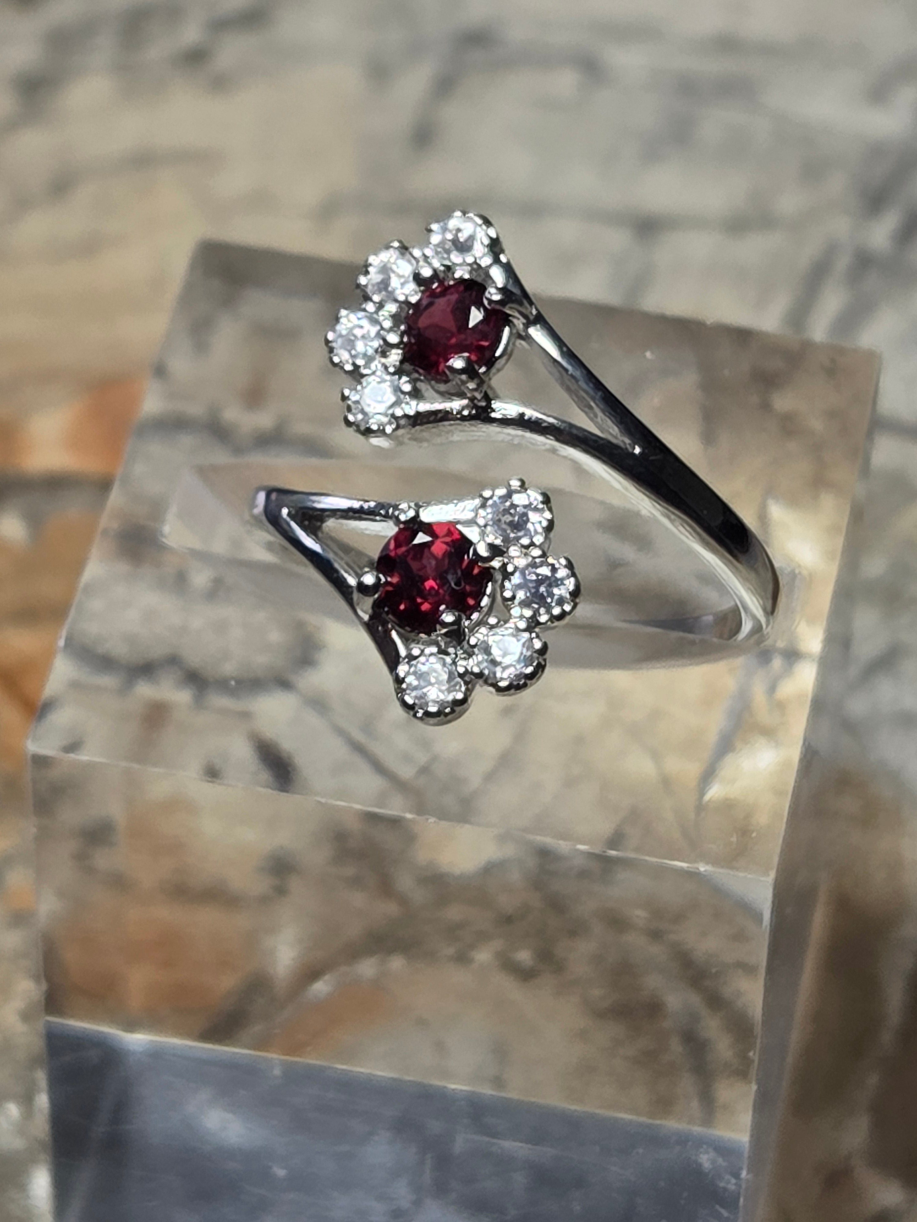 S925 Ruby Ajustable ring Grade AAAA  amazing one of a kind