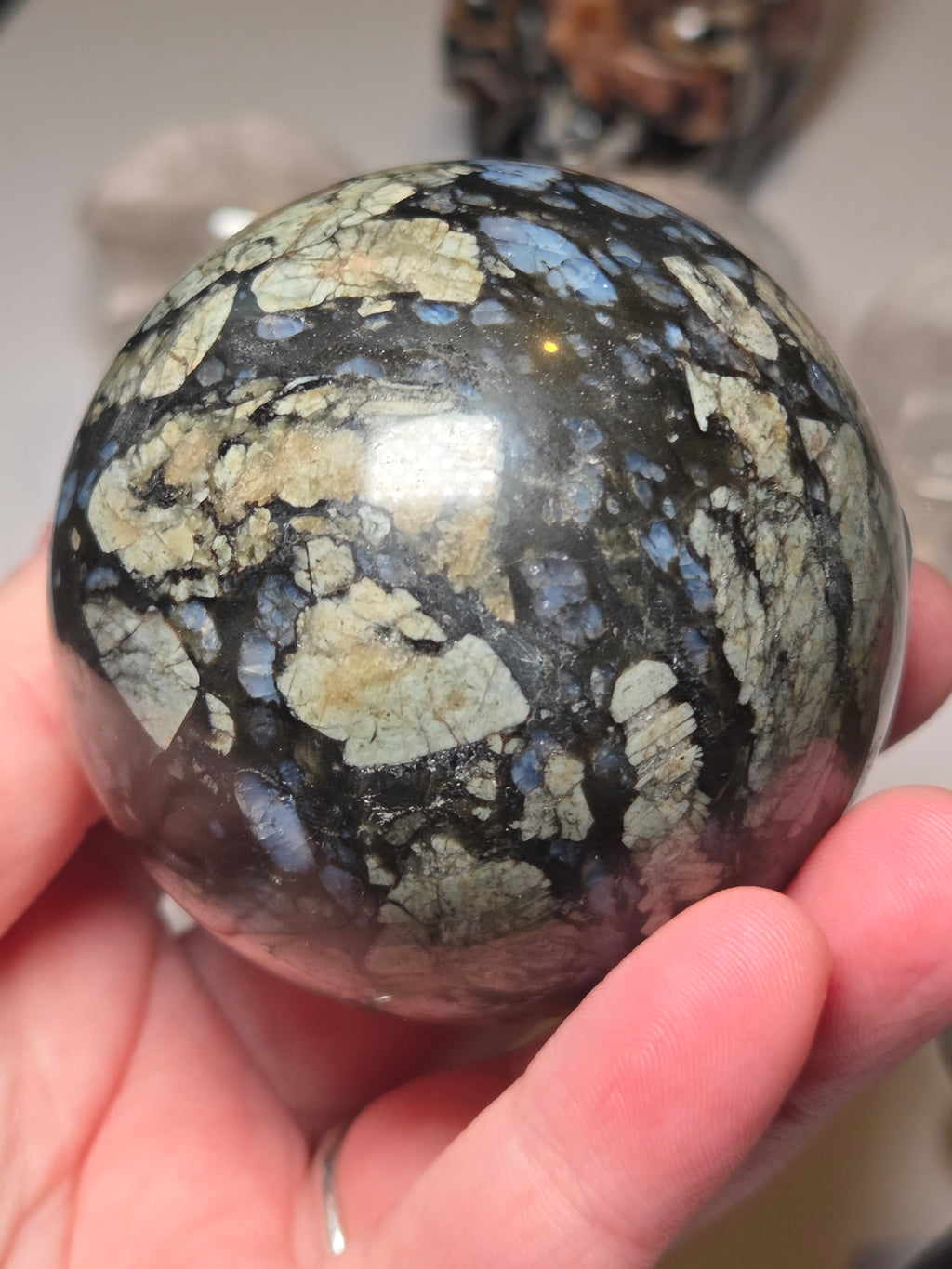 Quesera crystal sphere carving