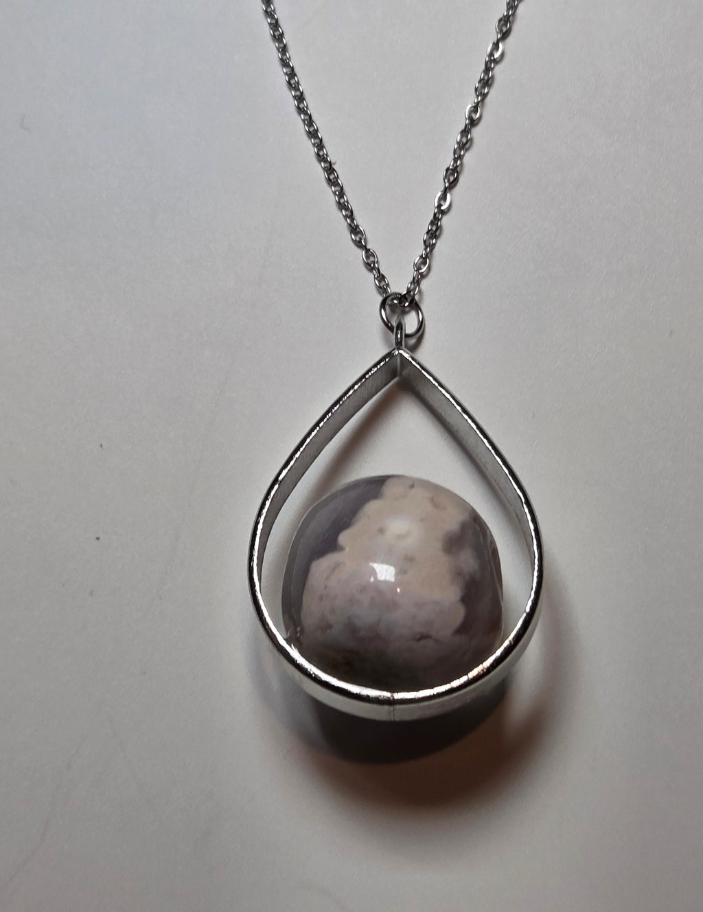 Flower agate crystal handmade necklace