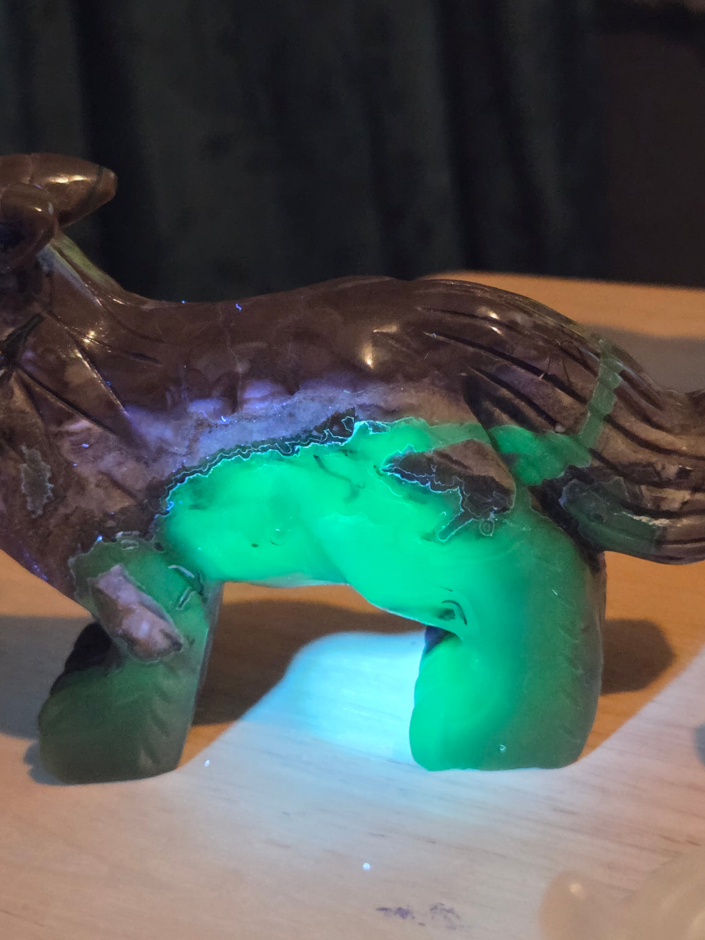 Volcano Agate crystal wolf carving Green uv