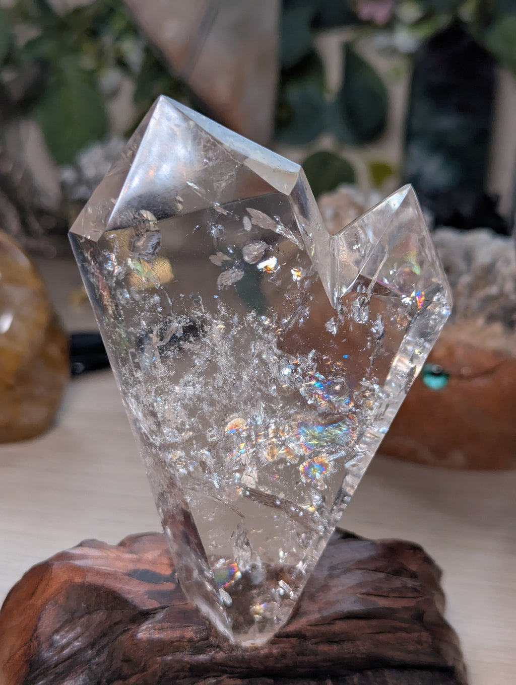 Grade AAAA Clear quartz dual tower carving