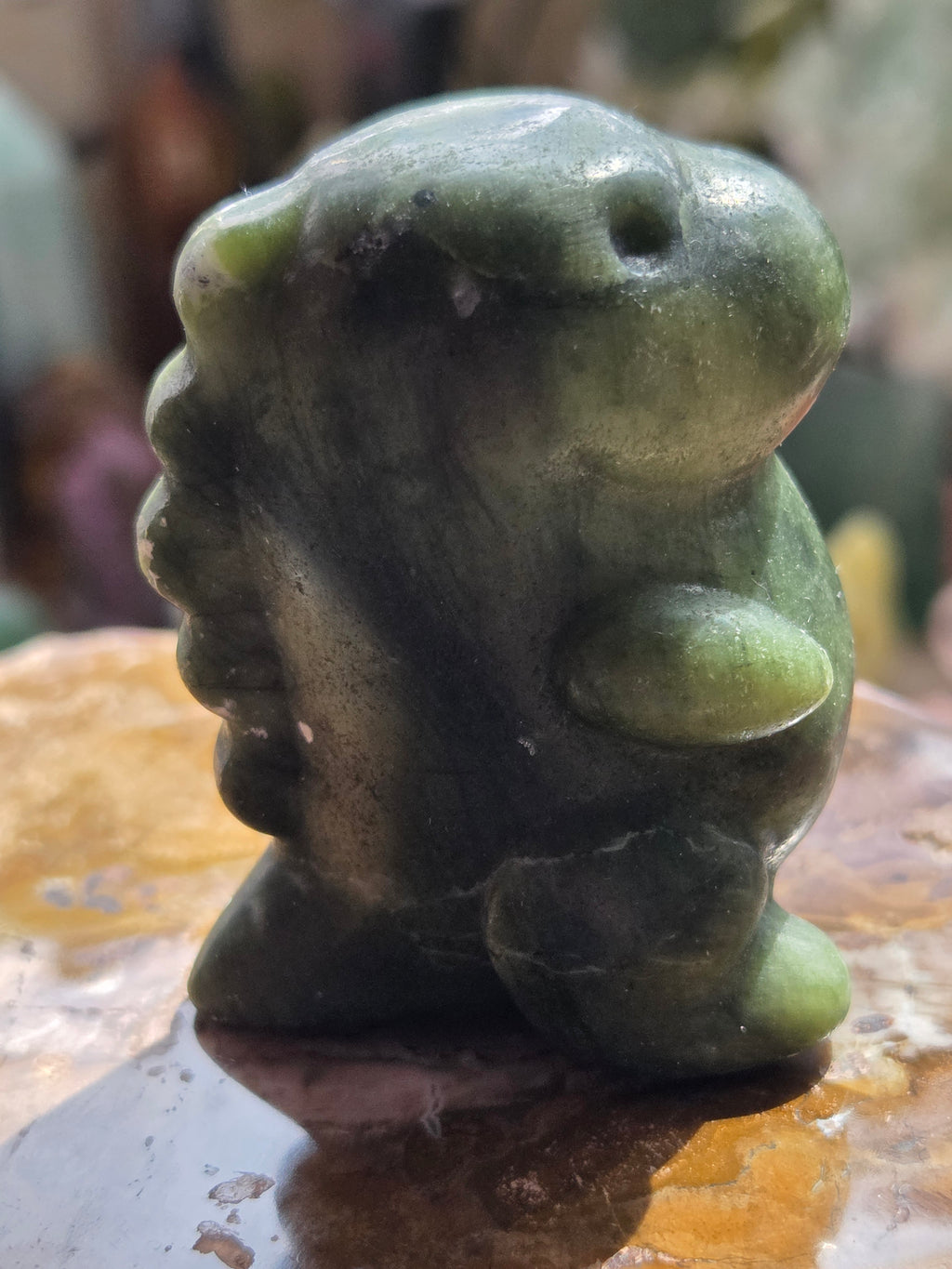 Green jade crystal Dinosaur carving