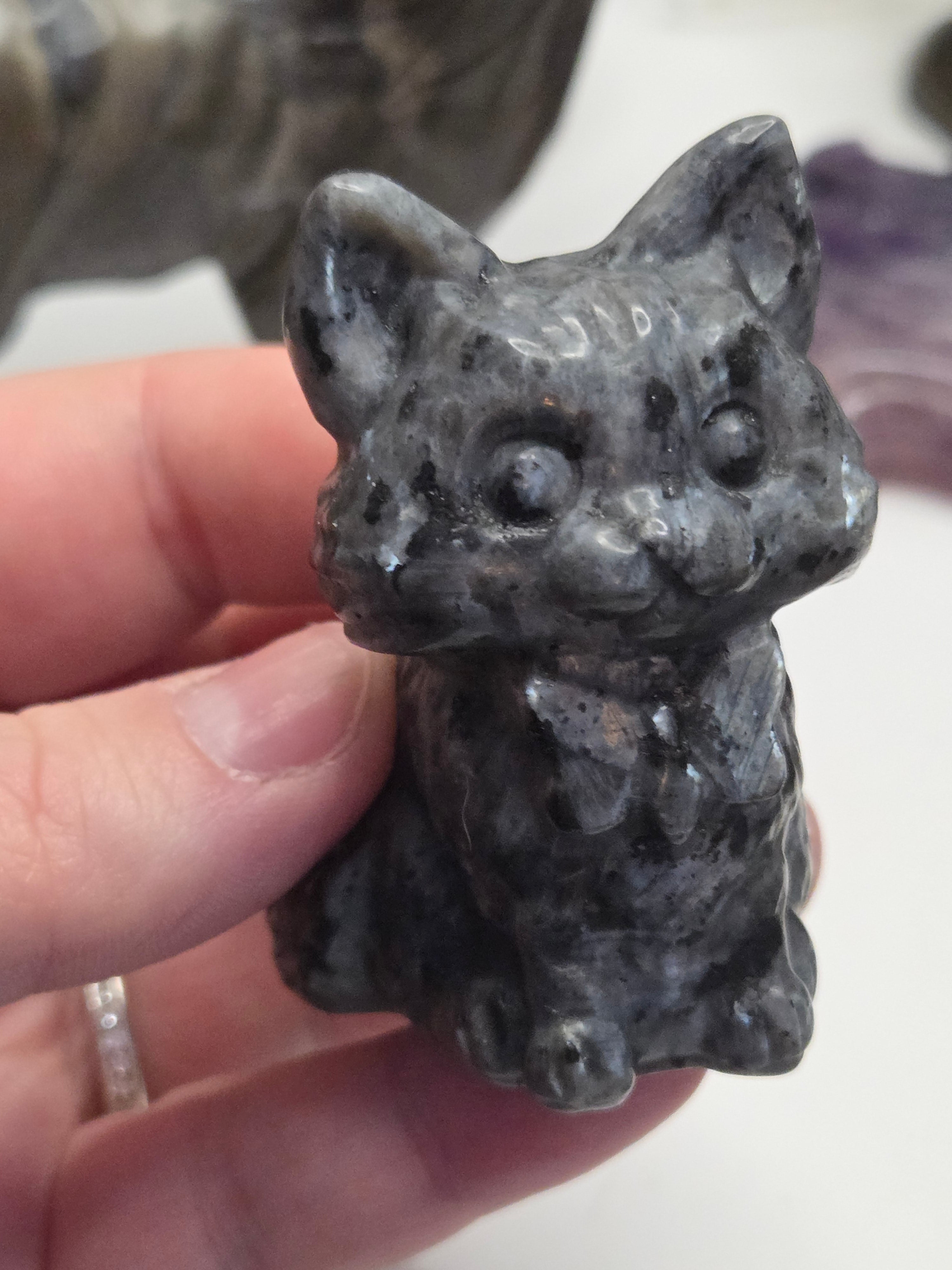 Larvakite crystal cat with  bow carving