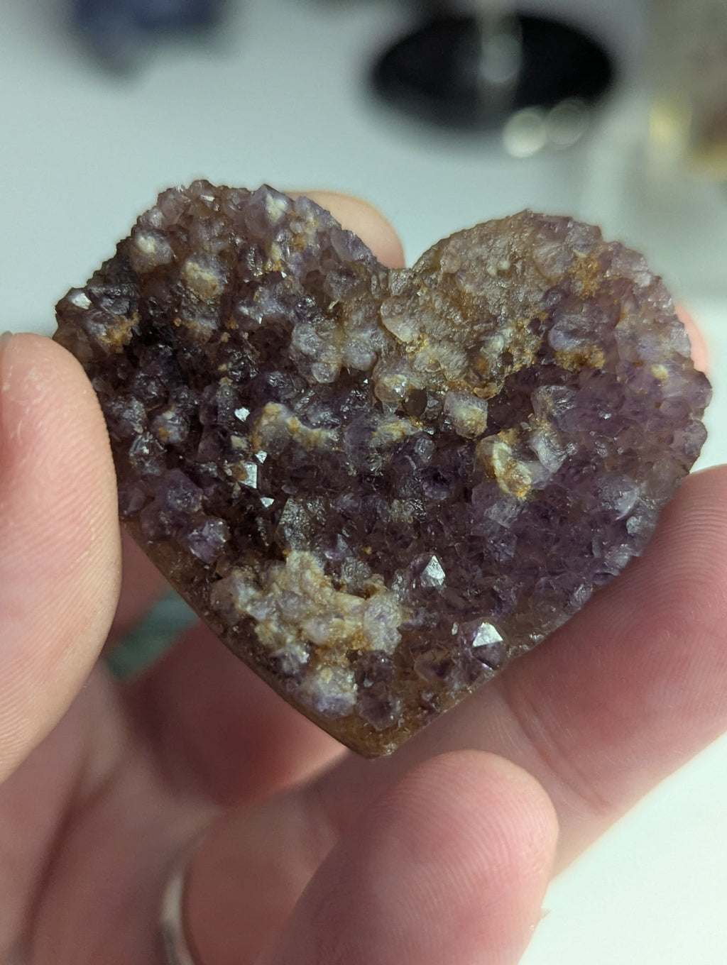 Auralite 23 crystal small heart and stand