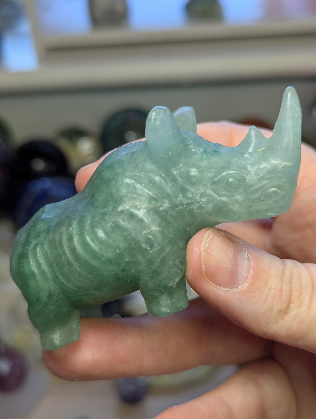 Rhyno crystal carving