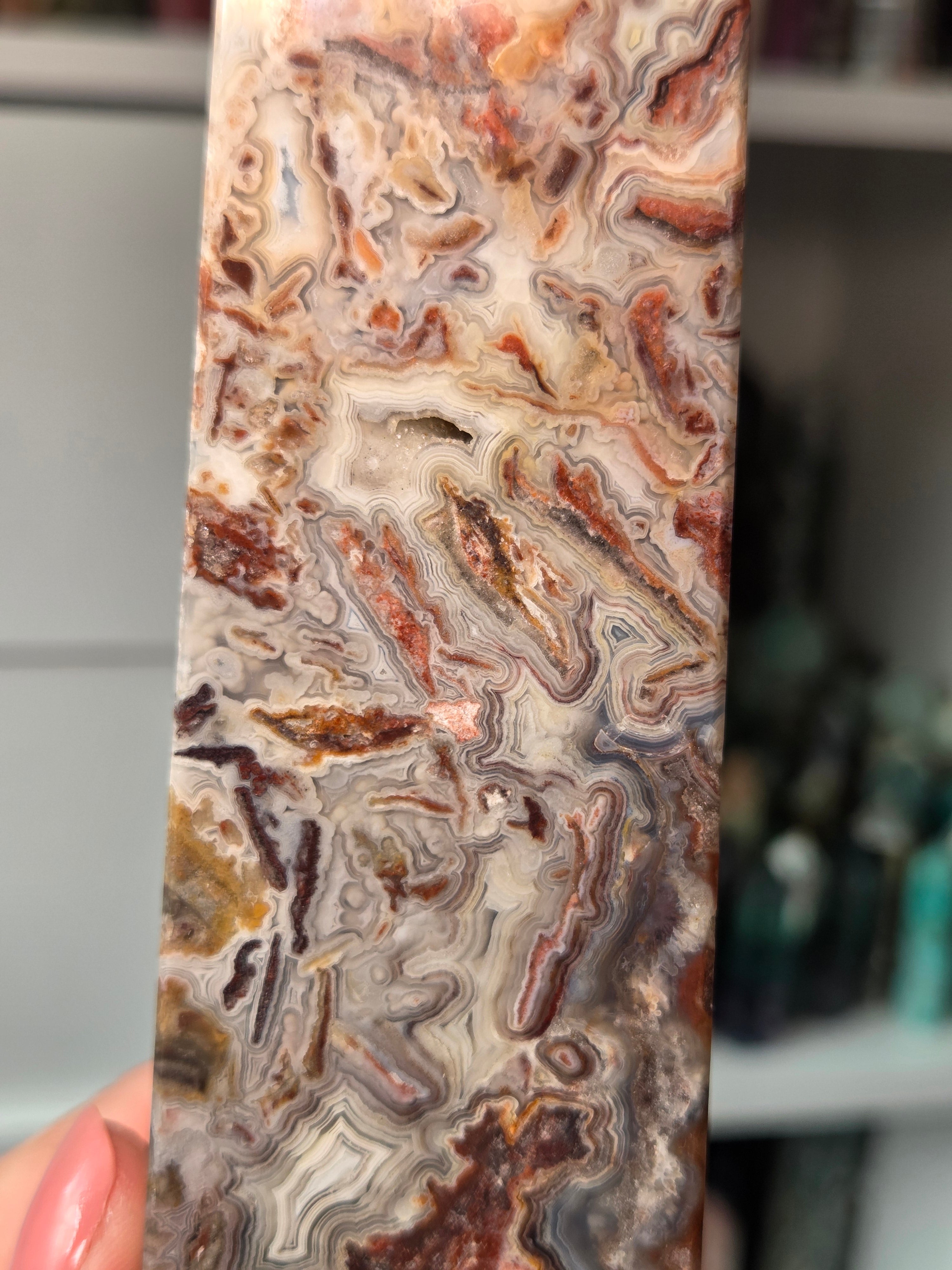 Beautiful  duzy  Mexican crazy lace agate crystal tower