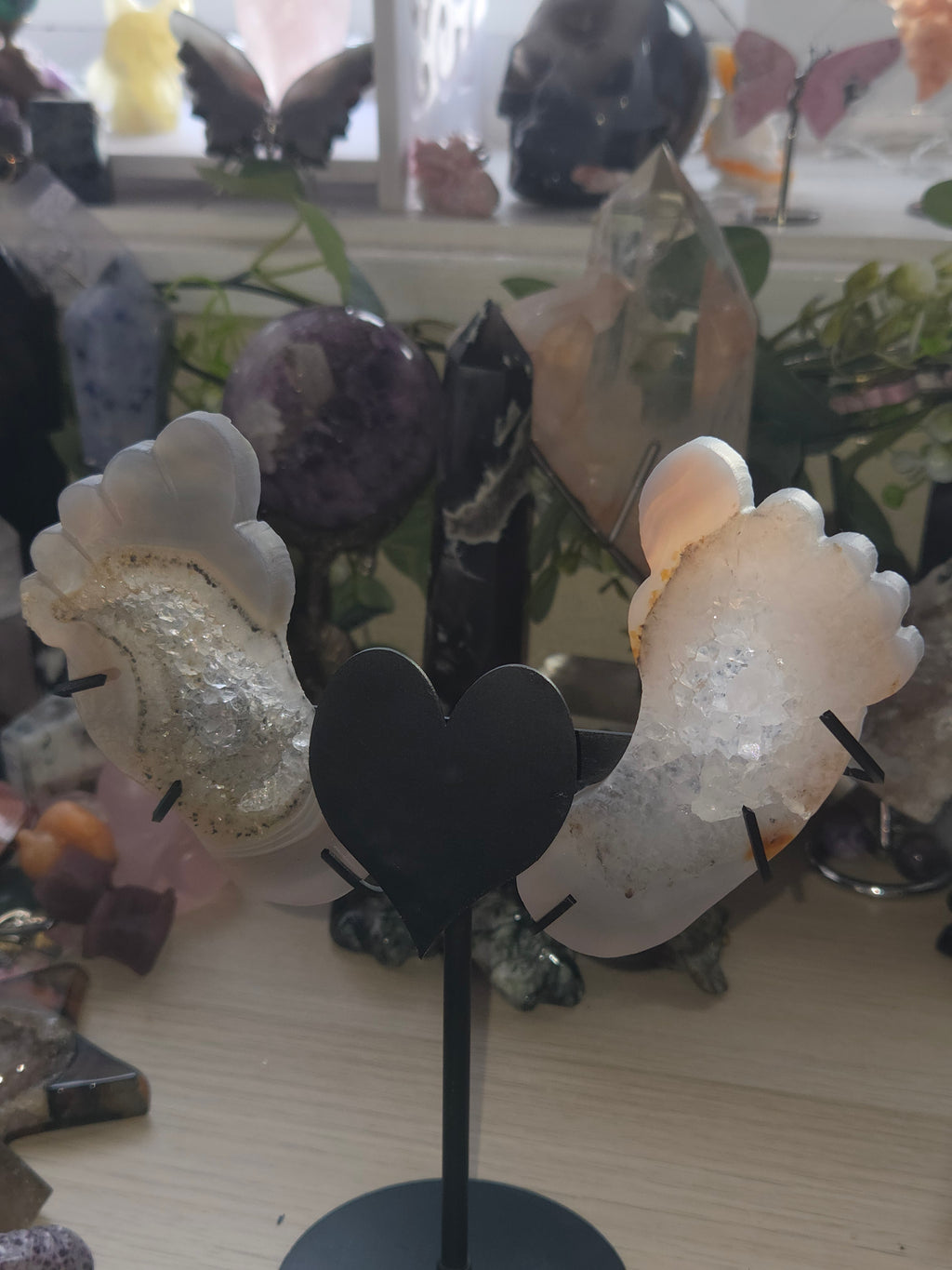 Duzy Agate crystal Feet and heart carving