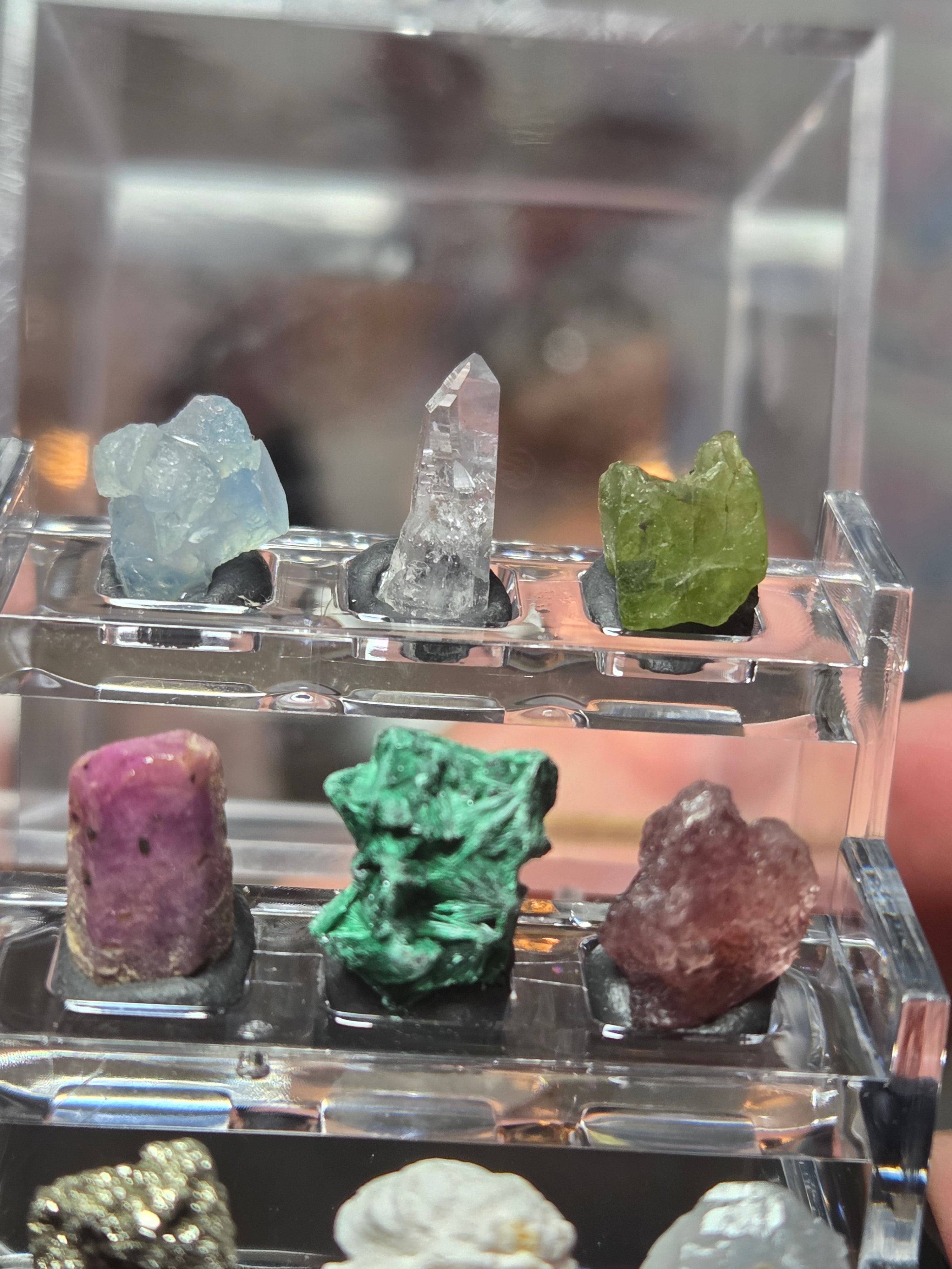 Crystal specimen large box