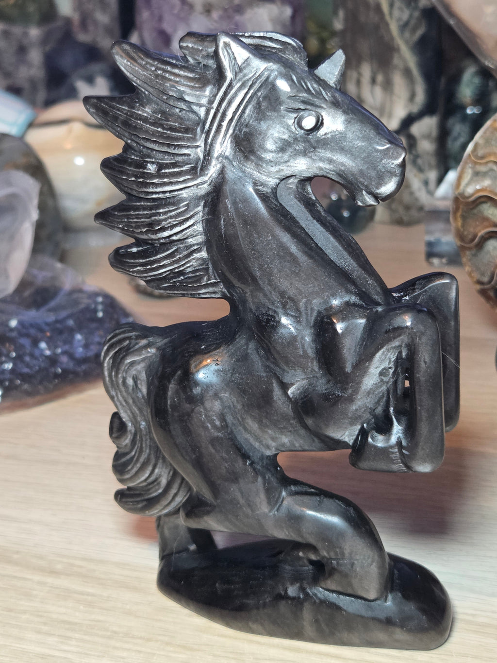 Silver sheen obsidian crystal horse carving