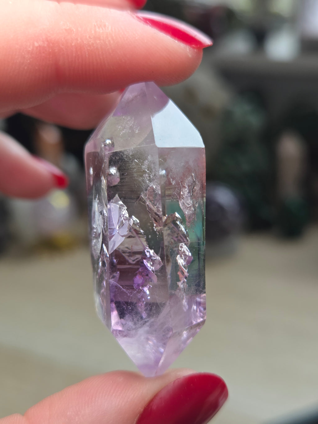 Amethyst Grade AAAA  Enhydro crystal DT