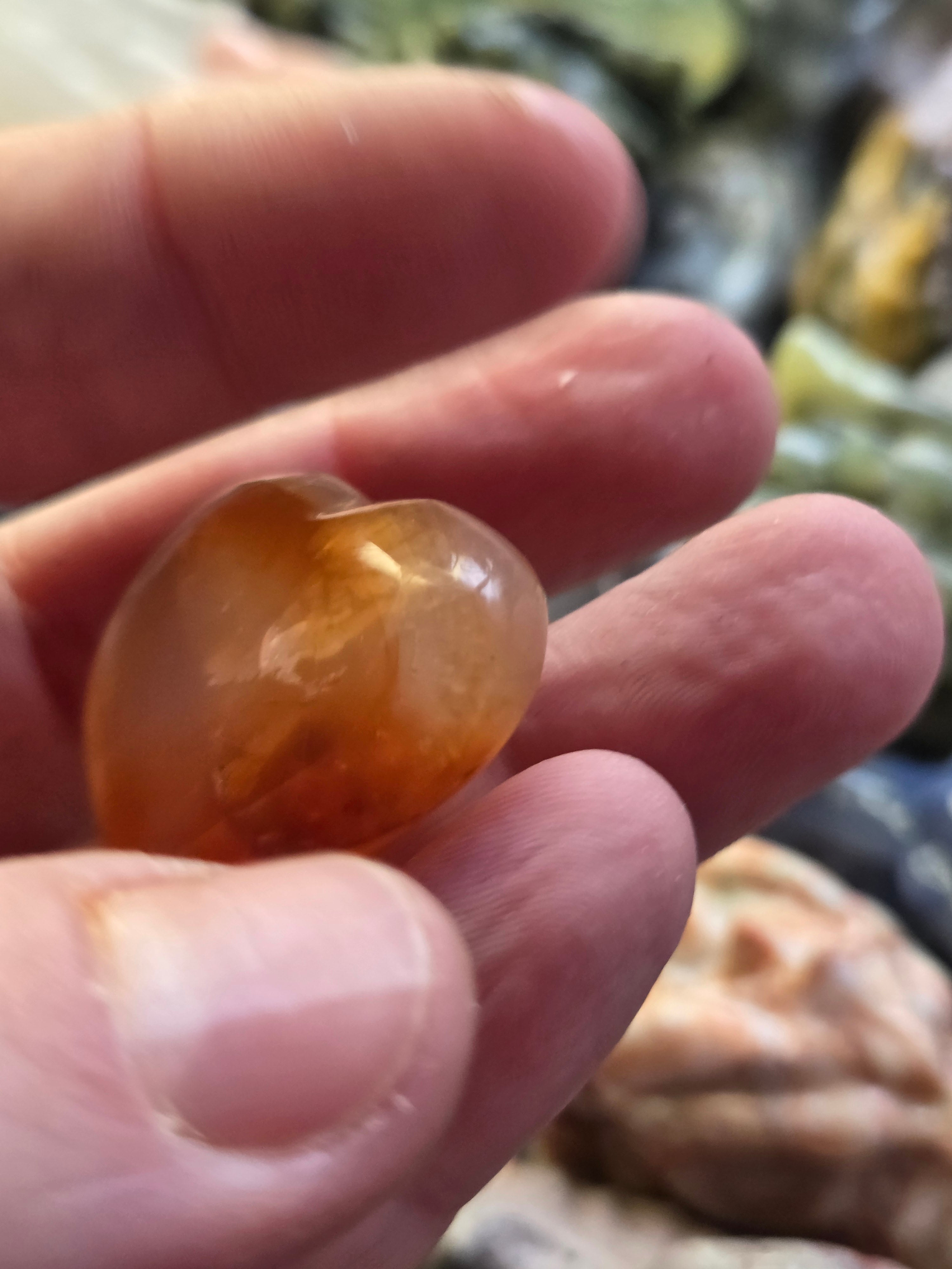 Carnelian crystal heart carving