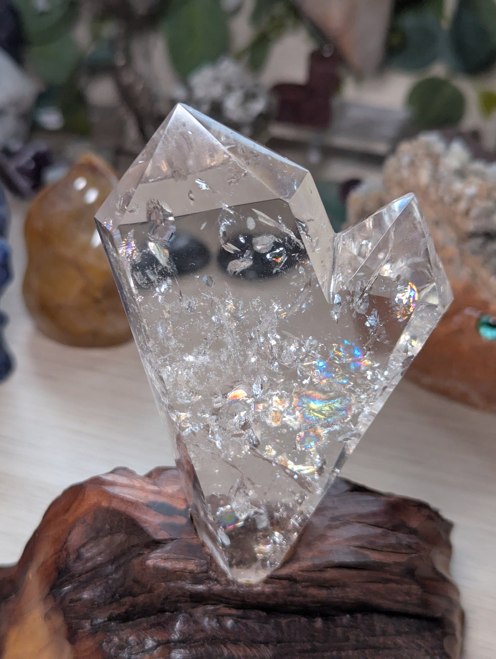 Grade AAAA Clear quartz dual tower carving