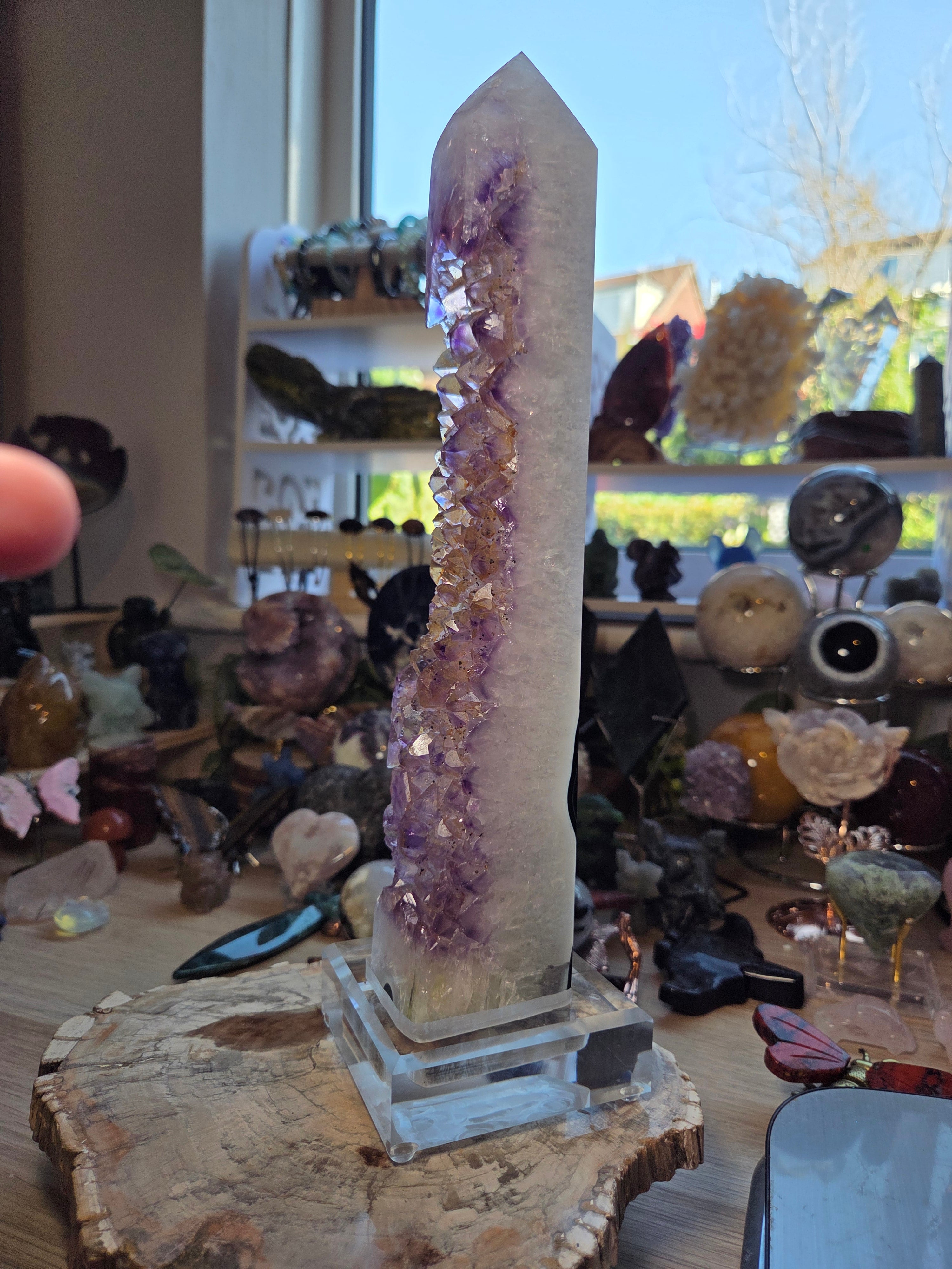 Beautiful  black agate with amethyst crystal from Brazil