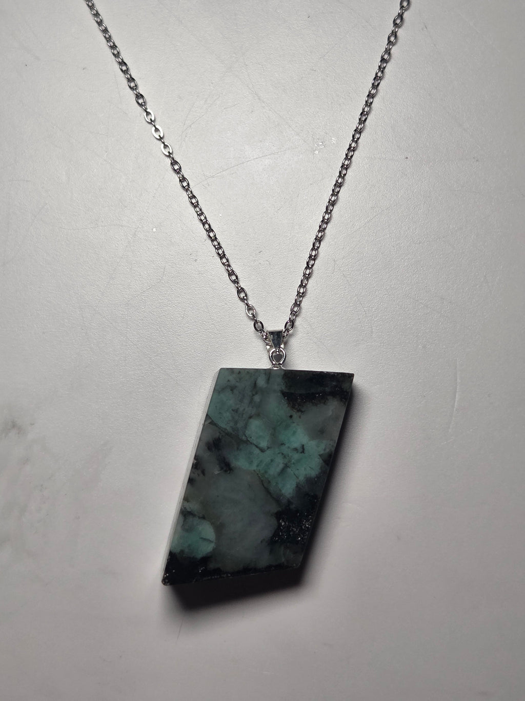 Emerald s295 handmade necklace