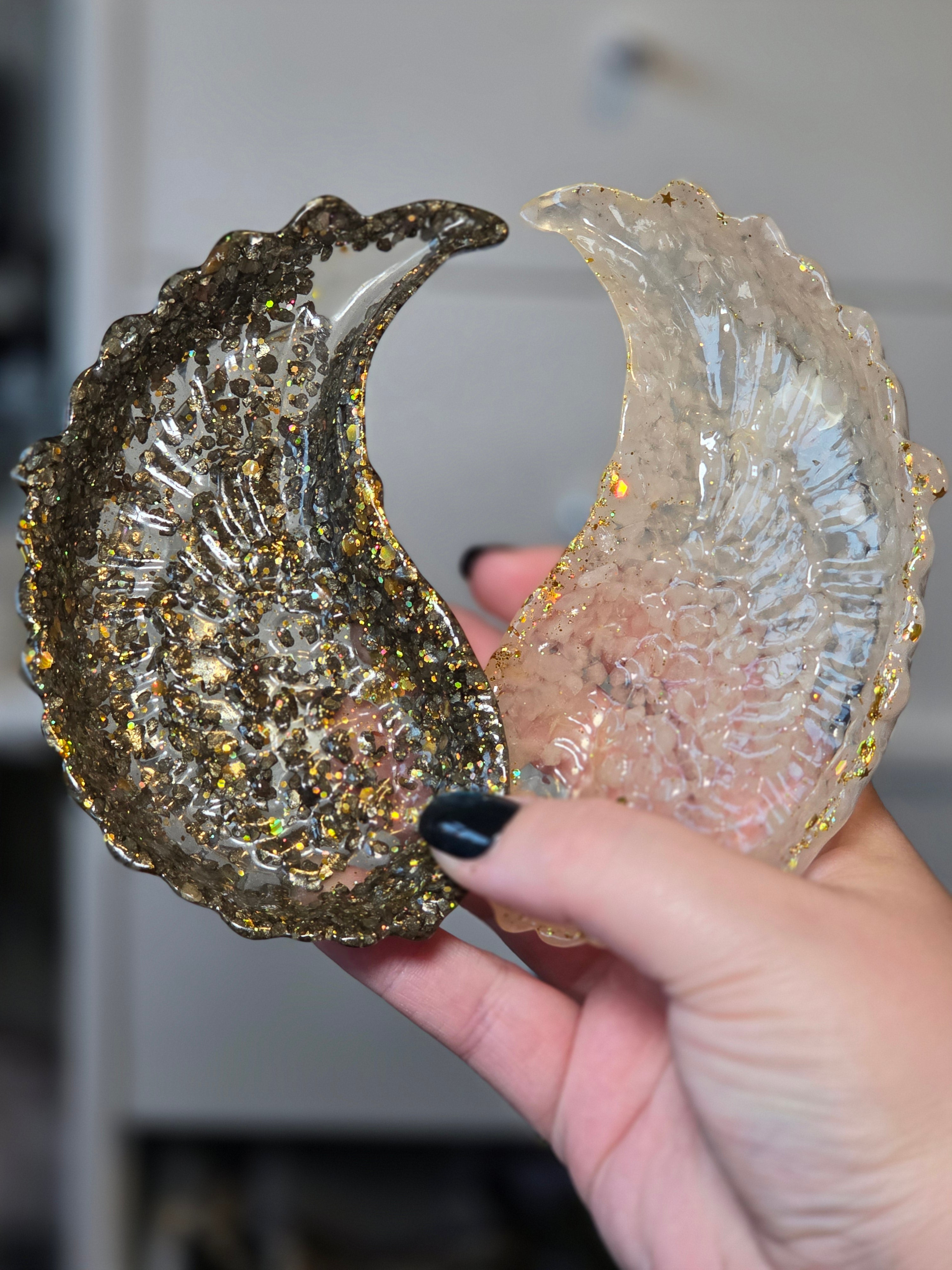 Set of 2 wings one pyrite and other clear quartz bowl