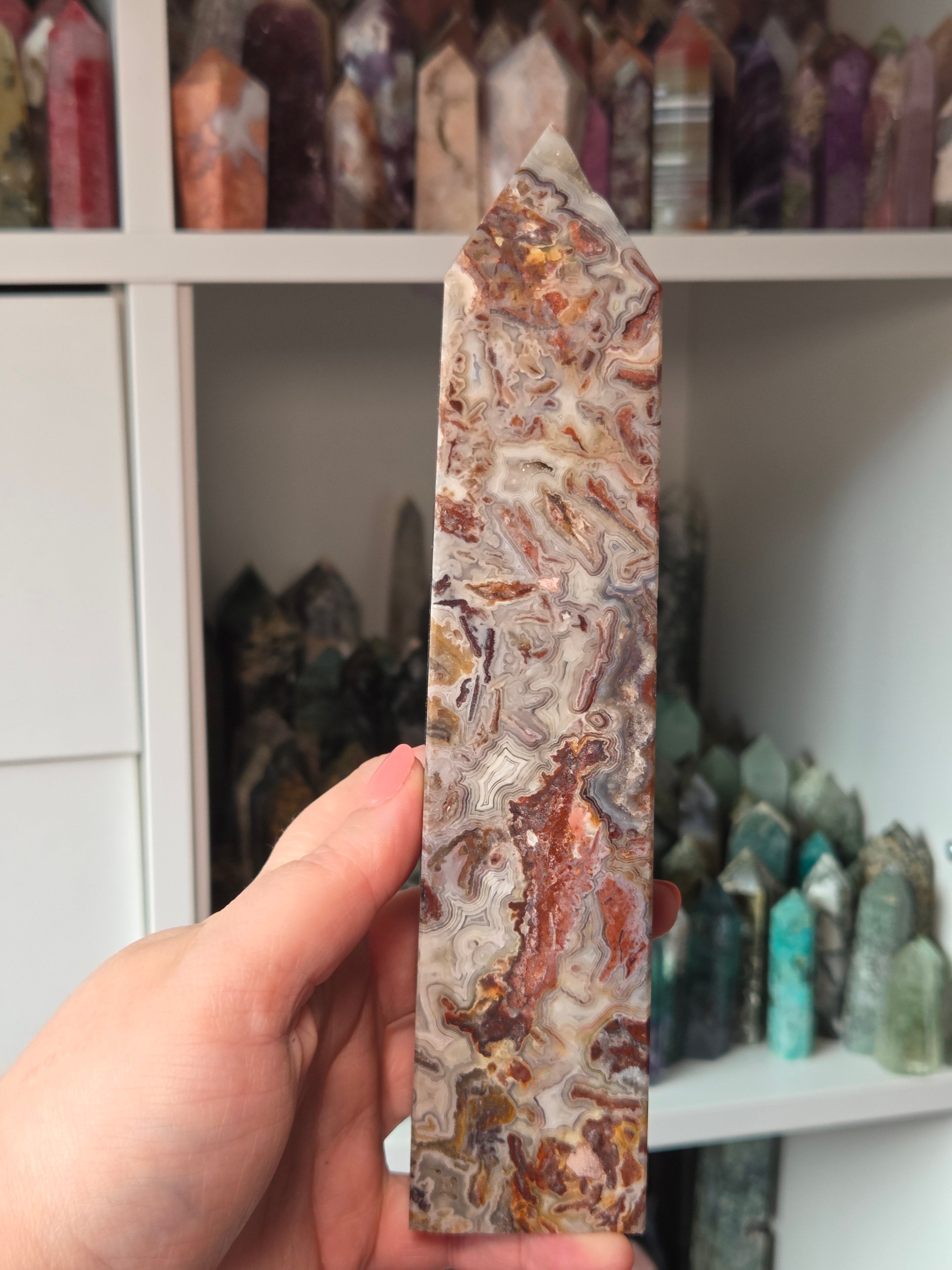 Beautiful  duzy  Mexican crazy lace agate crystal tower