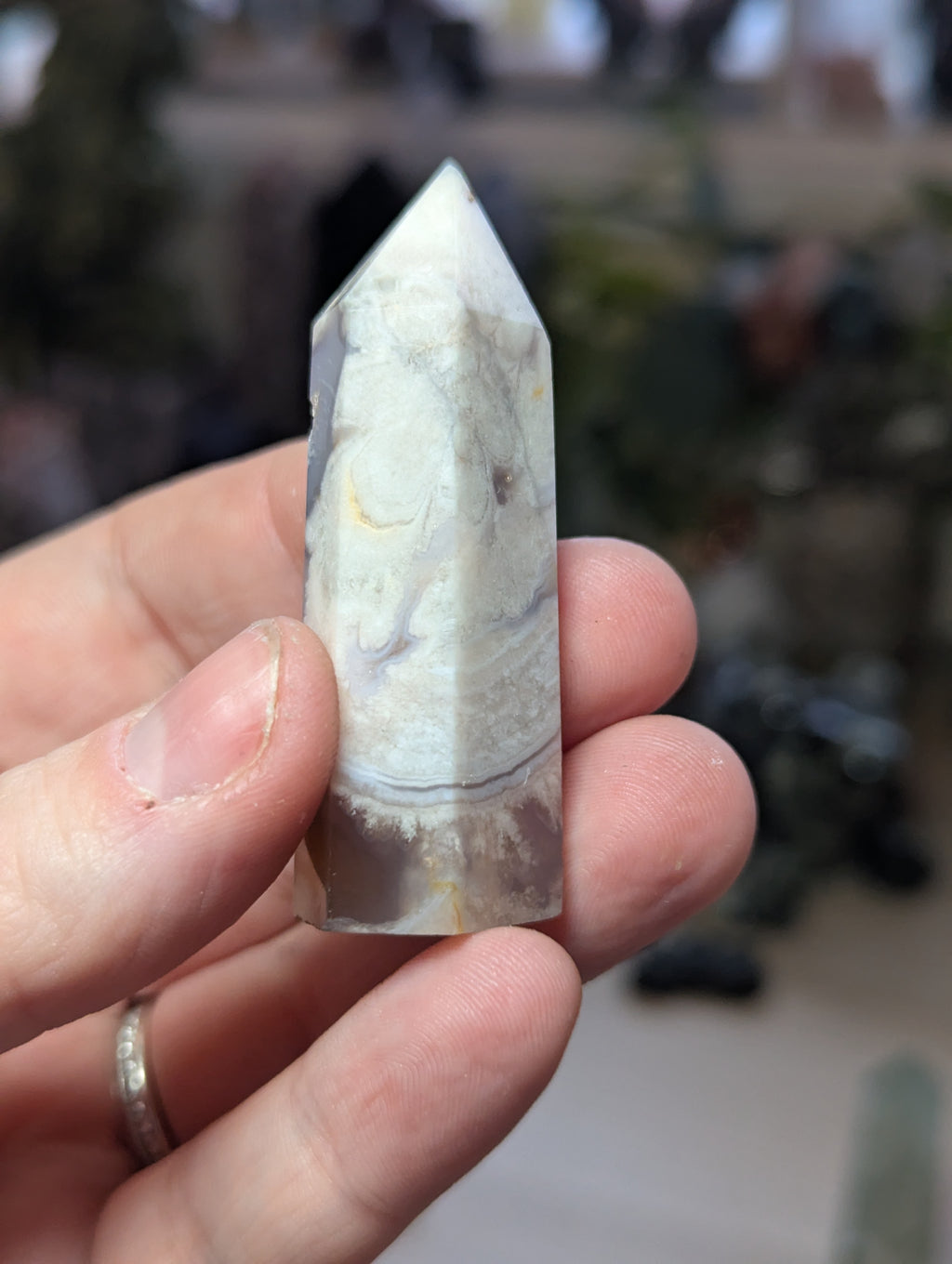 Flower agate crystal tower
