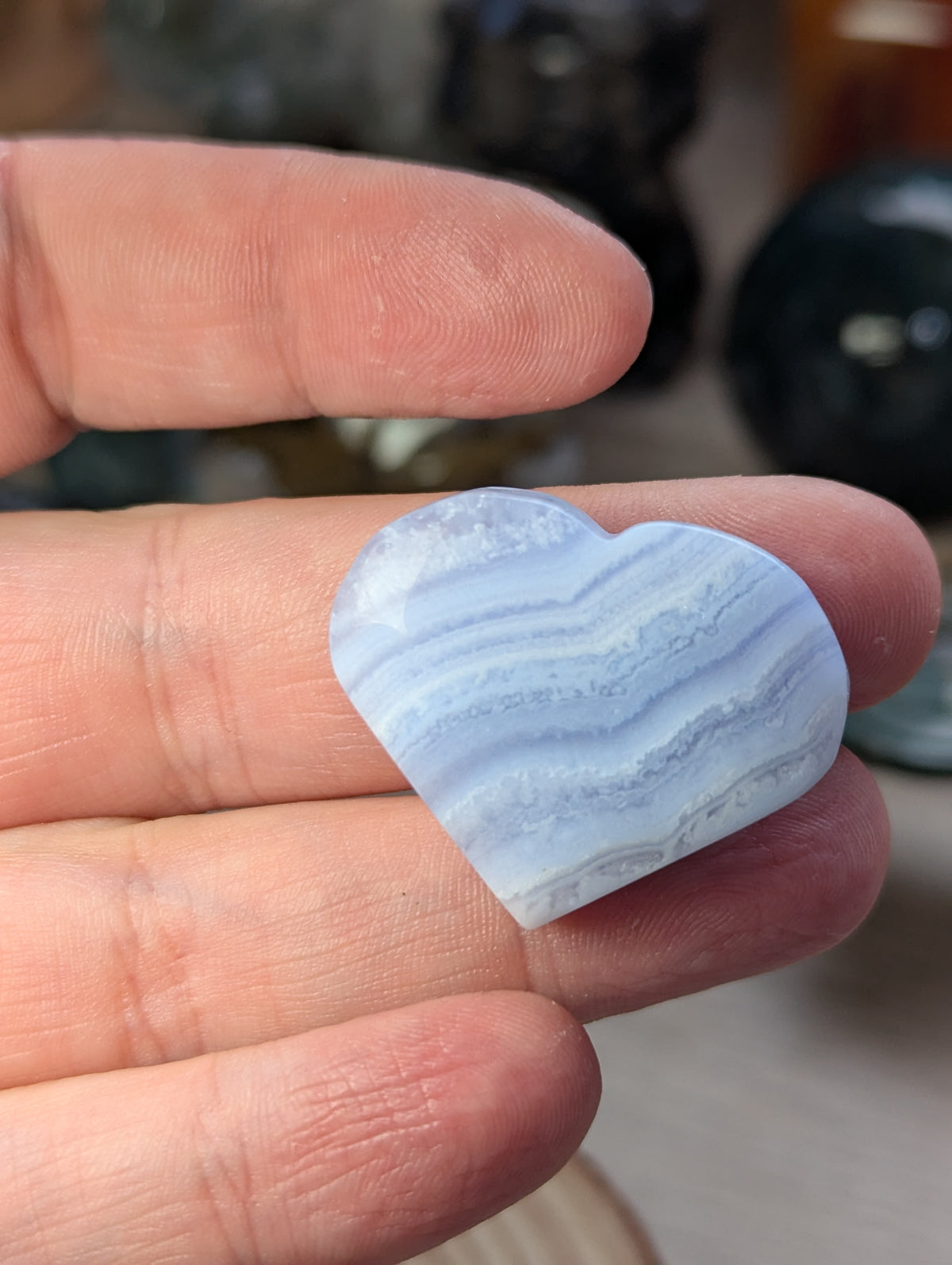 Grade AAAA blue lace heart picked at random