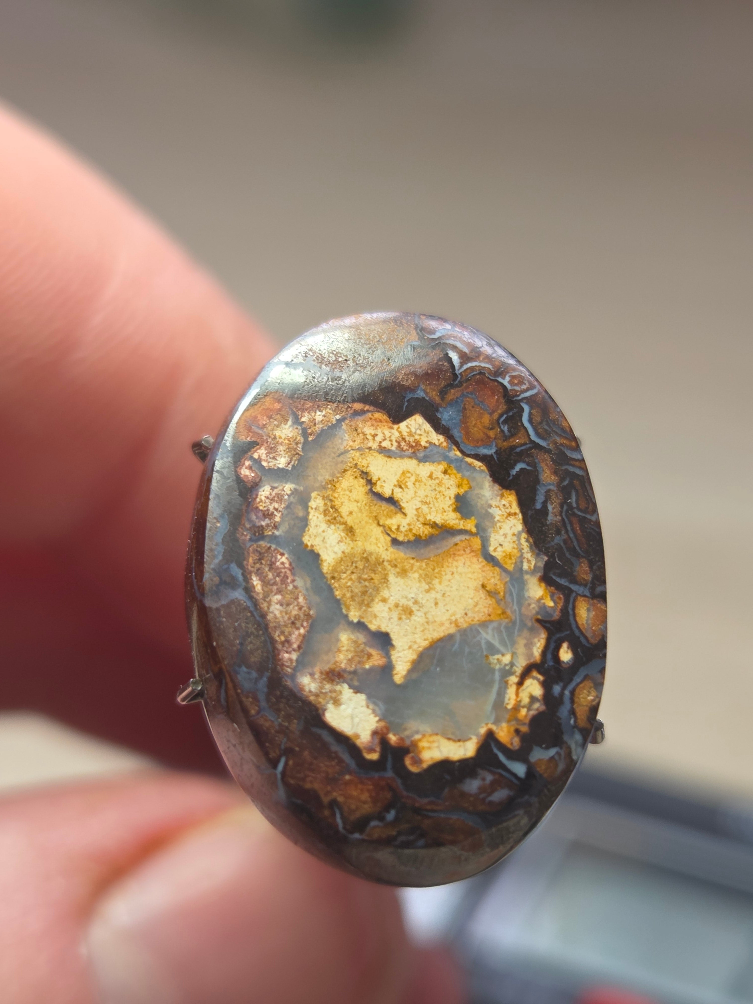 Yowah nut opal