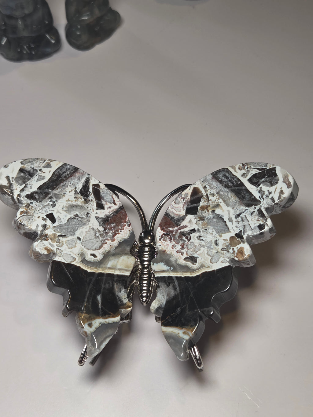Agate crystal butterfly carving