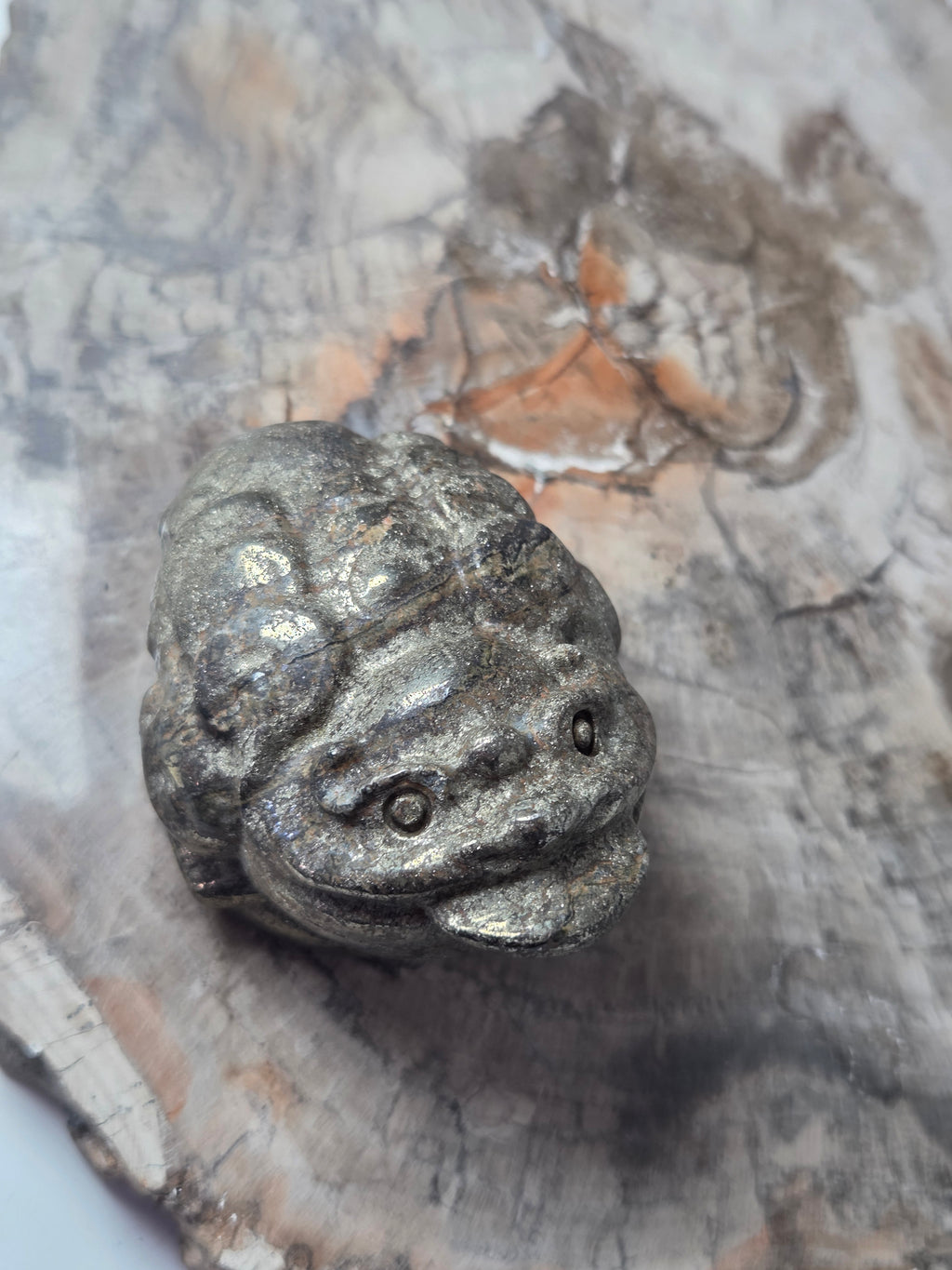 Pyrite crystal money  Toad crystal carving