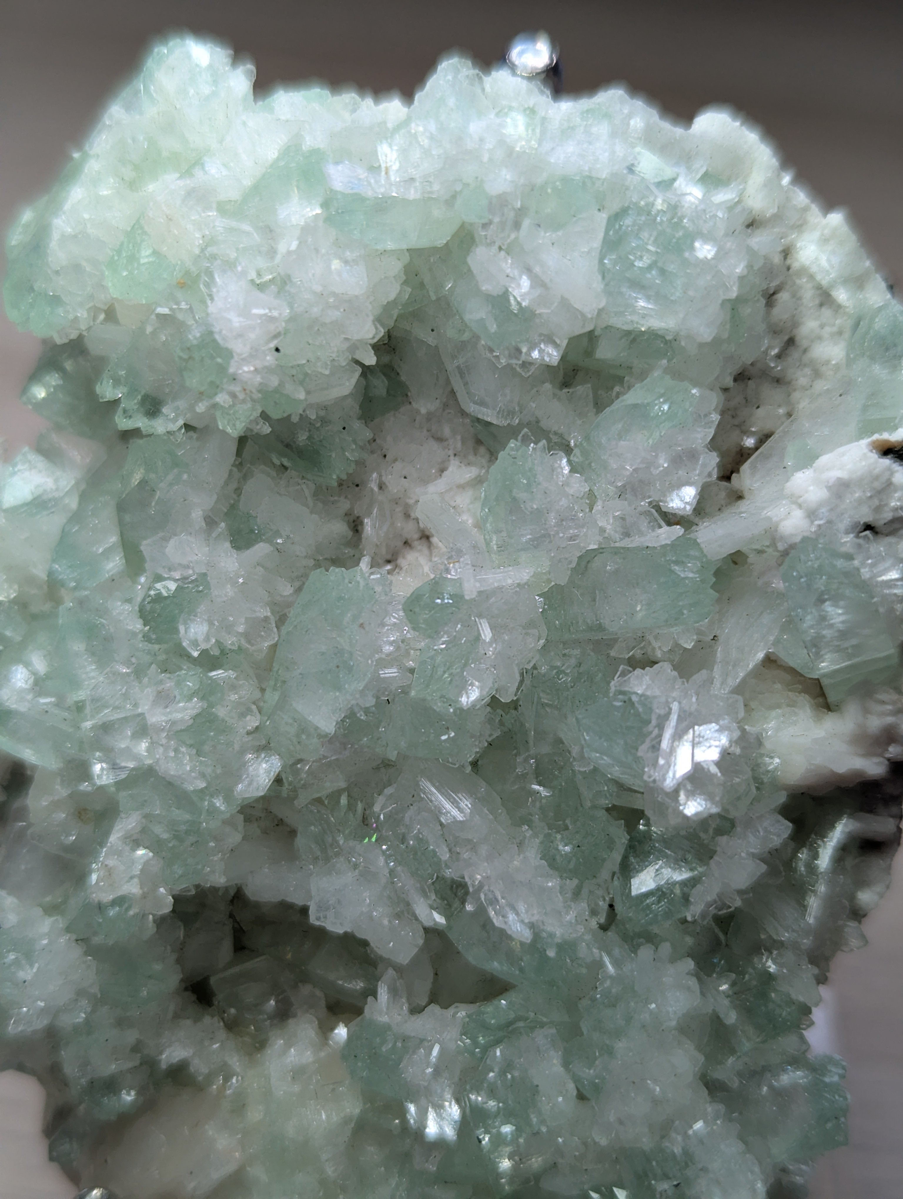 Diamond apophyllite crystal specimen with Stand