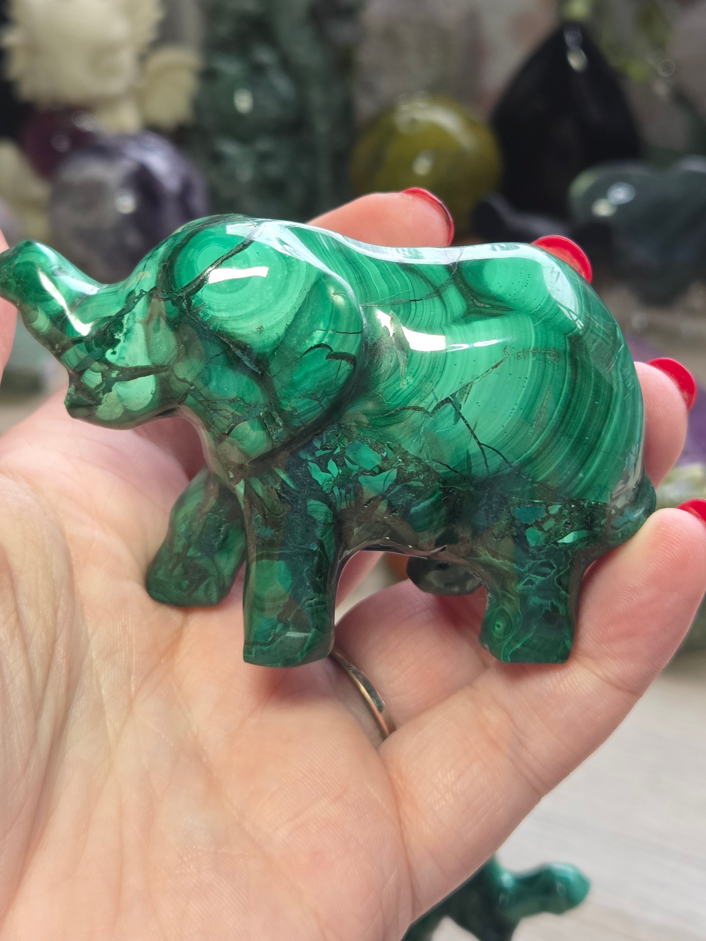 Malicite crystal animal carving
