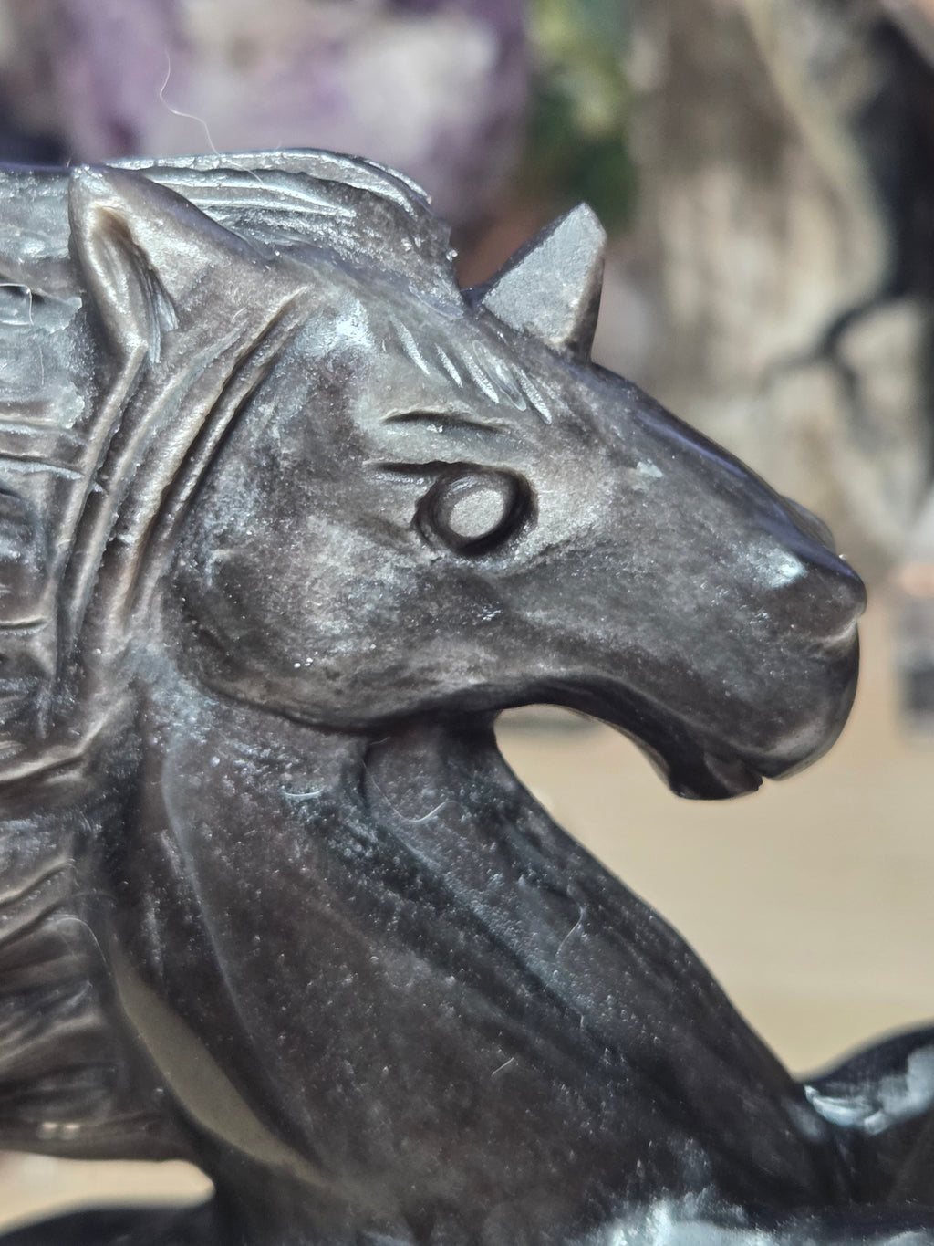 Silver sheen obsidian crystal horse carving