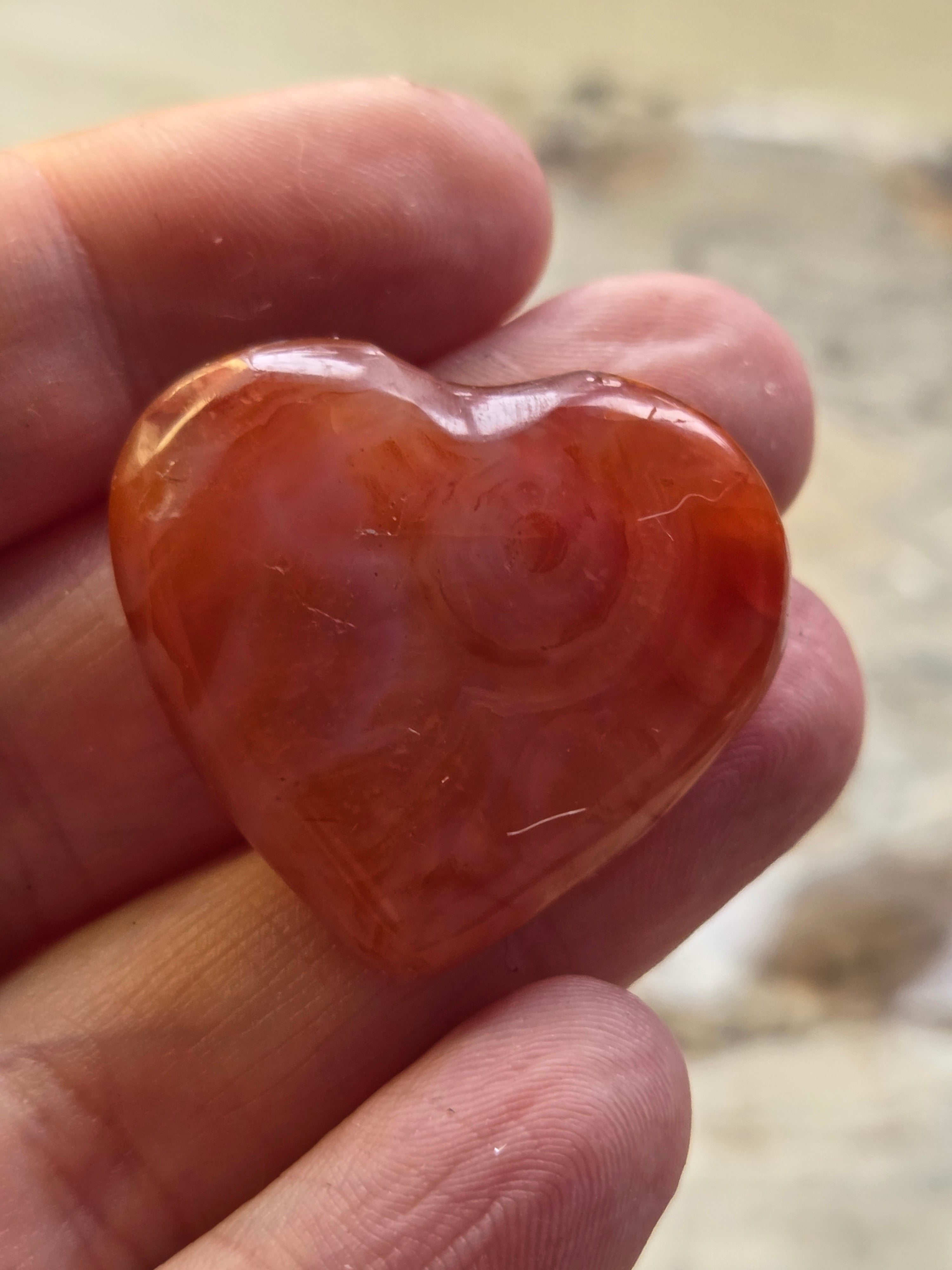 Carnelian crystal heart carving